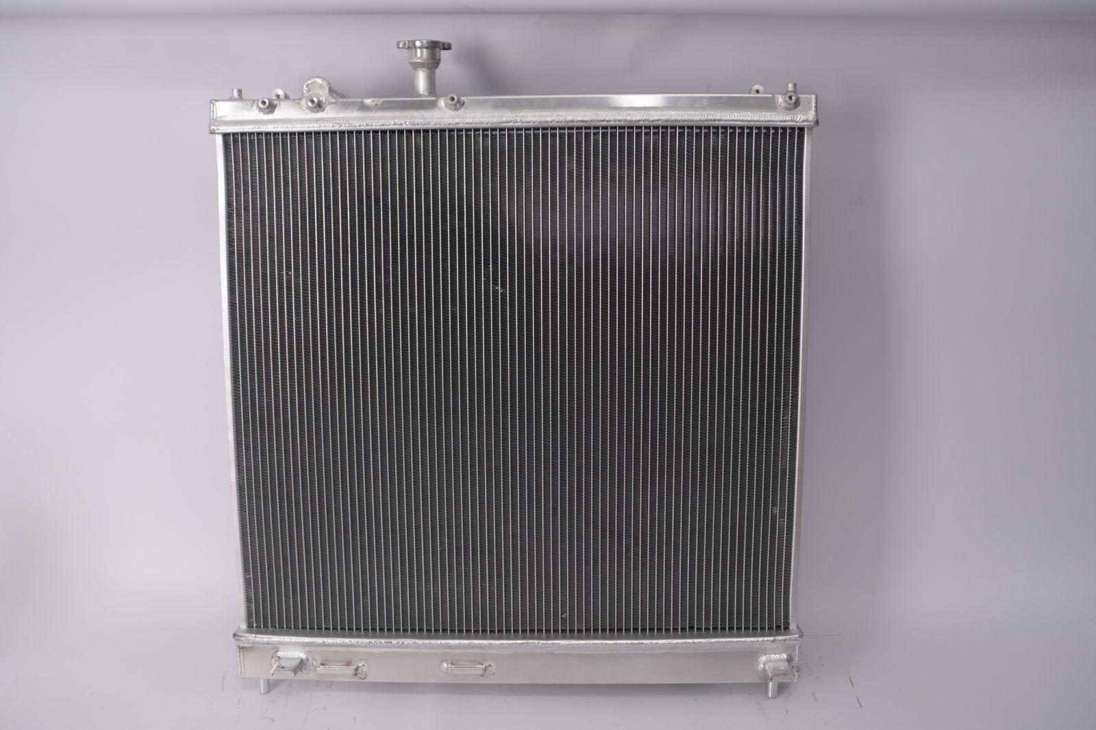 for Radiator 2004-2014 Nissan Titan 5.6L V8 CU2691  Aluminum Replacement Prime