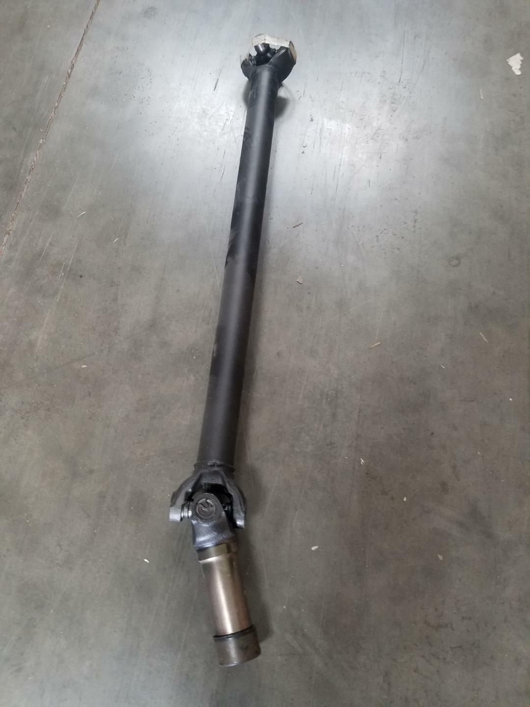 Front Driveshaft HMMWV HUMMER H1 915805-2803 12342618 Front Driveshaft HMMWV HUMMER H1 915805-2803 12342618