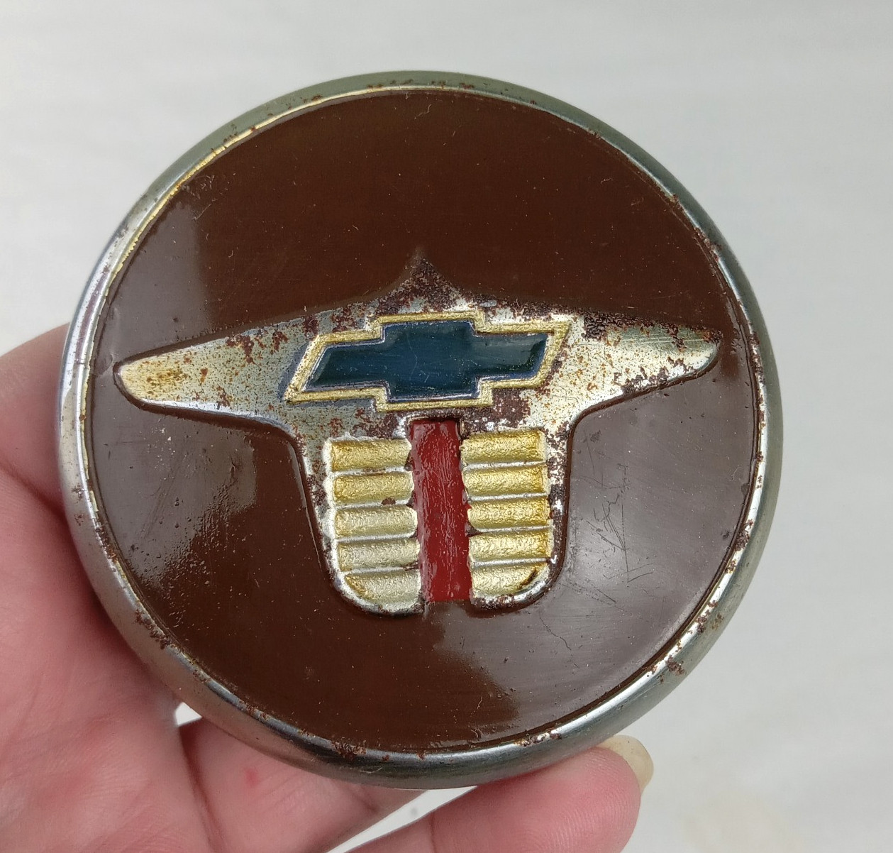 OEM Original 1940's 1942 Chevy Chevrolet Suburban Steering Wheel Horn Button Cap OEM Original 1940's 1942 Chevy Chevrolet Suburban Steering Wheel Horn Button Cap