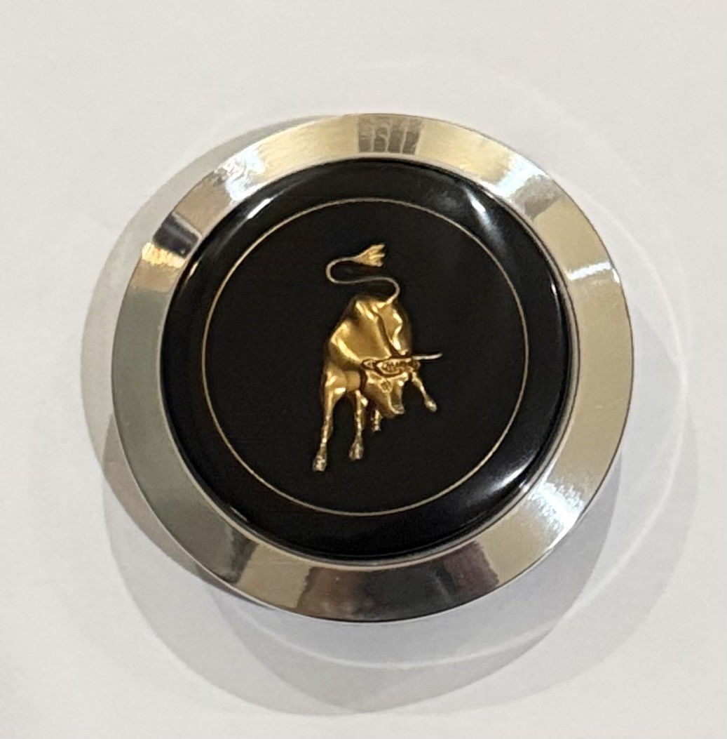 LAMBORGHINI 350 400 MIURA STEERING WHEEL EMBLEM HOUSING 004301790 NEW