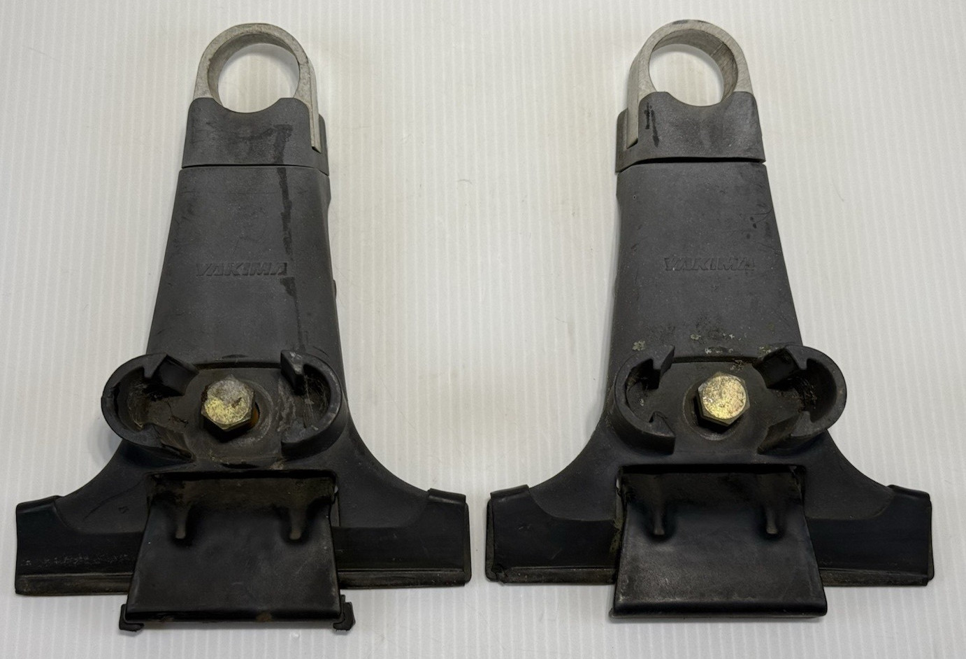 Set of 2 Yakima 1A Roof Rack Gutter Towers Crossbar Towers PARTS Vintage Set of 2 Yakima 1A Roof Rack Gutter Towers Crossbar Towers PARTS Vintage