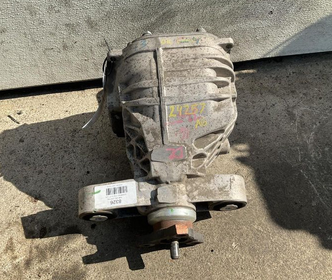 2010-2015 Chevrolet Camaro 6.2L Rear Differential Carrier Assembly OEM
