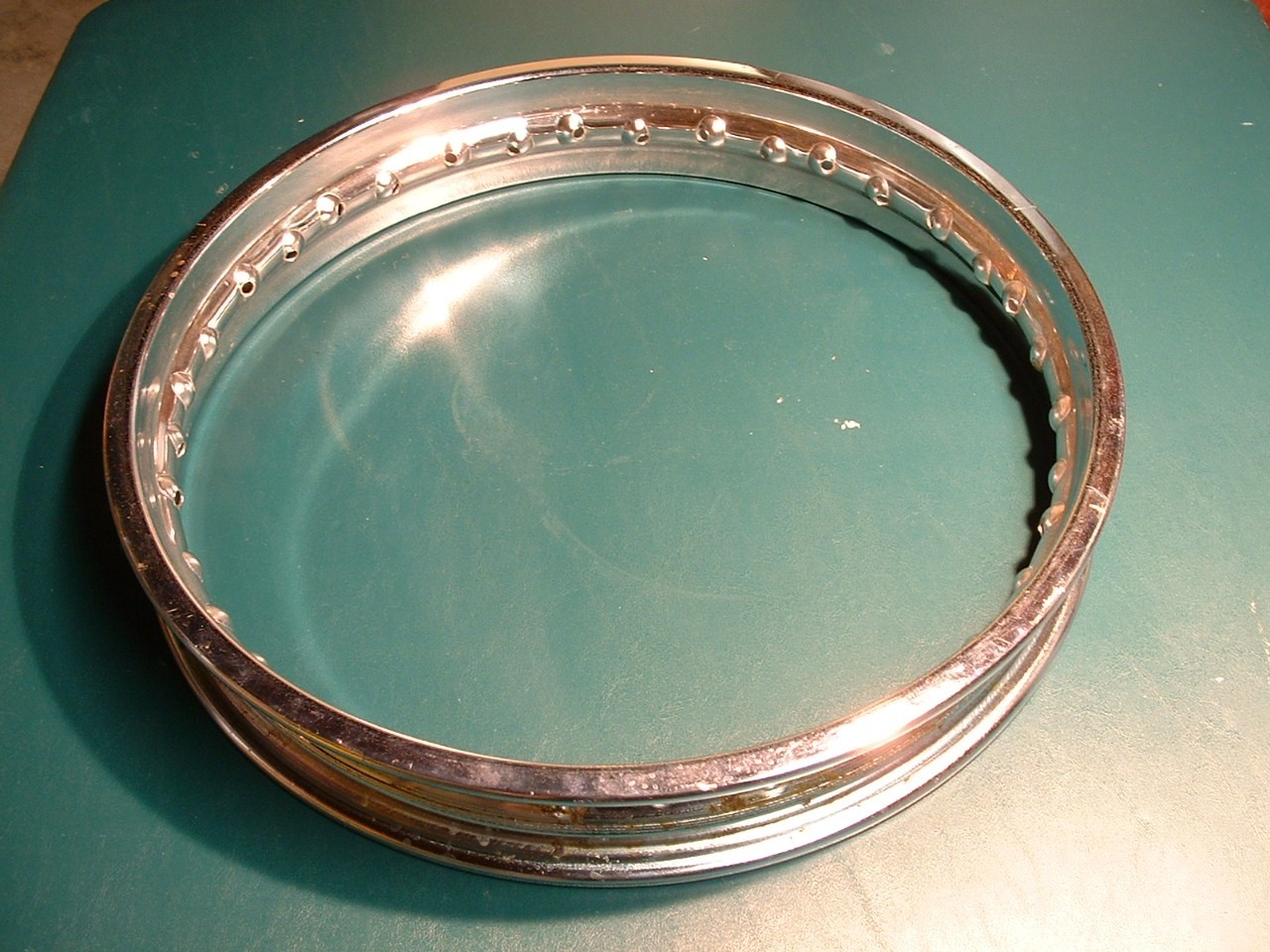 VINTAGE FOR SUZUKI 18 INCH RIM 38 HOLES NOS
