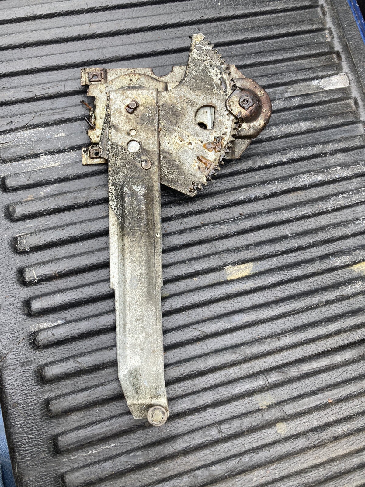✅ 1967 Wildcat Quarter window regulator 67 Buick convertible full size Left