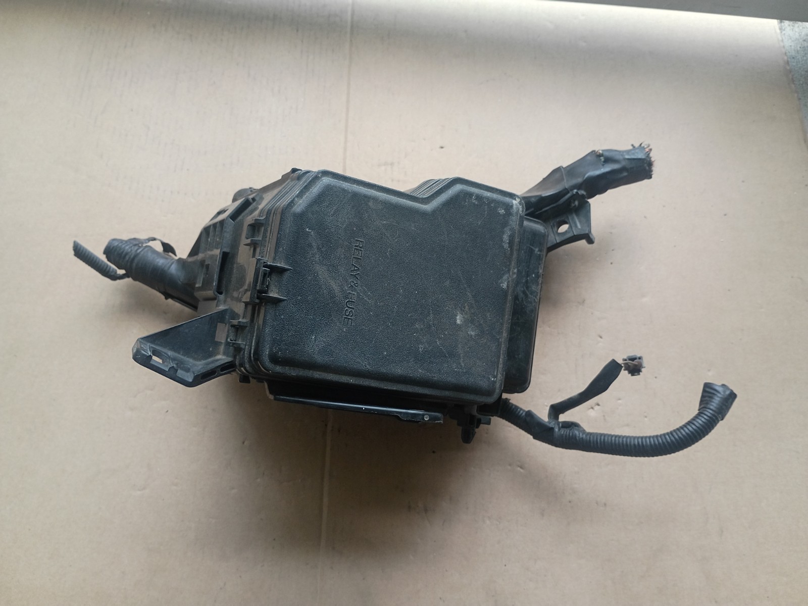 2008 TOYOTA HIGHLANDER ENGINE ROOM JUNCTION BLOCK ASSEMBLY P/N 82720-48040 2008 TOYOTA HIGHLANDER ENGINE ROOM JUNCTION BLOCK ASSEMBLY P/N 82720-48040