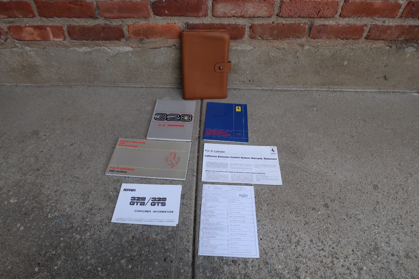 1987 FERRARI 328 GTS / GTB OWNERS MANUAL SET IN NICE CONDITION 1987 FERRARI 328 GTS / GTB OWNERS MANUAL SET IN NICE CONDITION