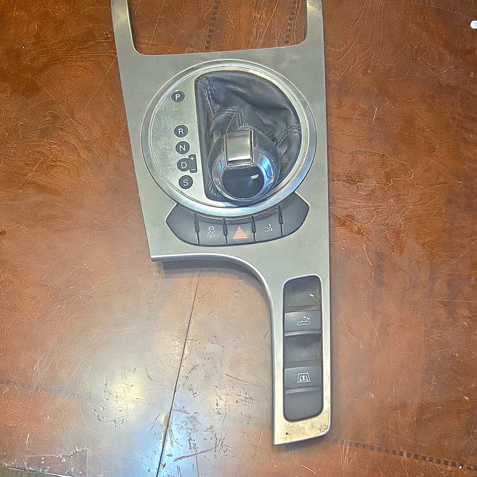 2011 Audi TT Trim Shift Knob W Convert Button, Wind Button, Spoiler, Hazards OEM 2011 Audi TT Trim Shift Knob W Convert Button, Wind Button, Spoiler, Hazards OEM