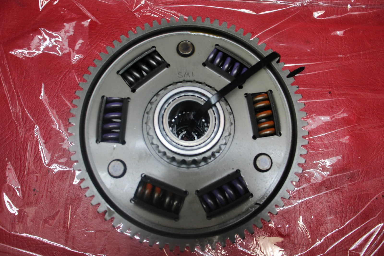 2014-2017 Yamaha FZ-07 MT-07 Engine Clutch Basket Hub OEM #8621 T-16