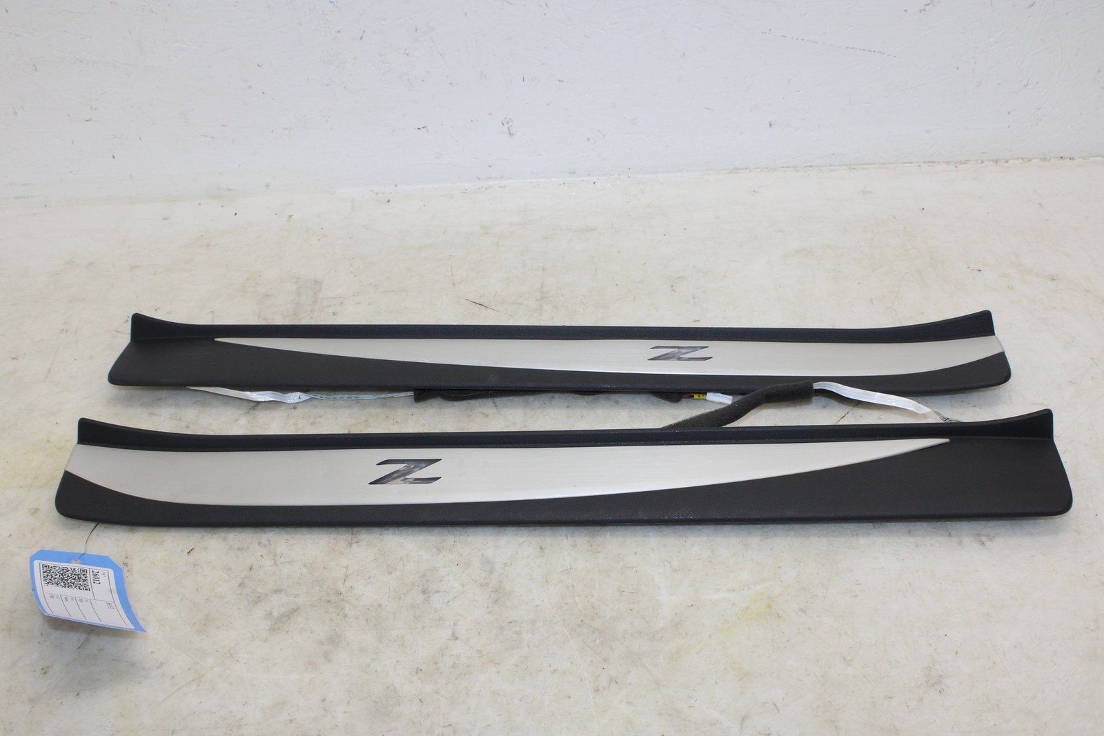 2009-2020 Nissan 370Z Illuminated Door Sill Trim Set OEM SH92