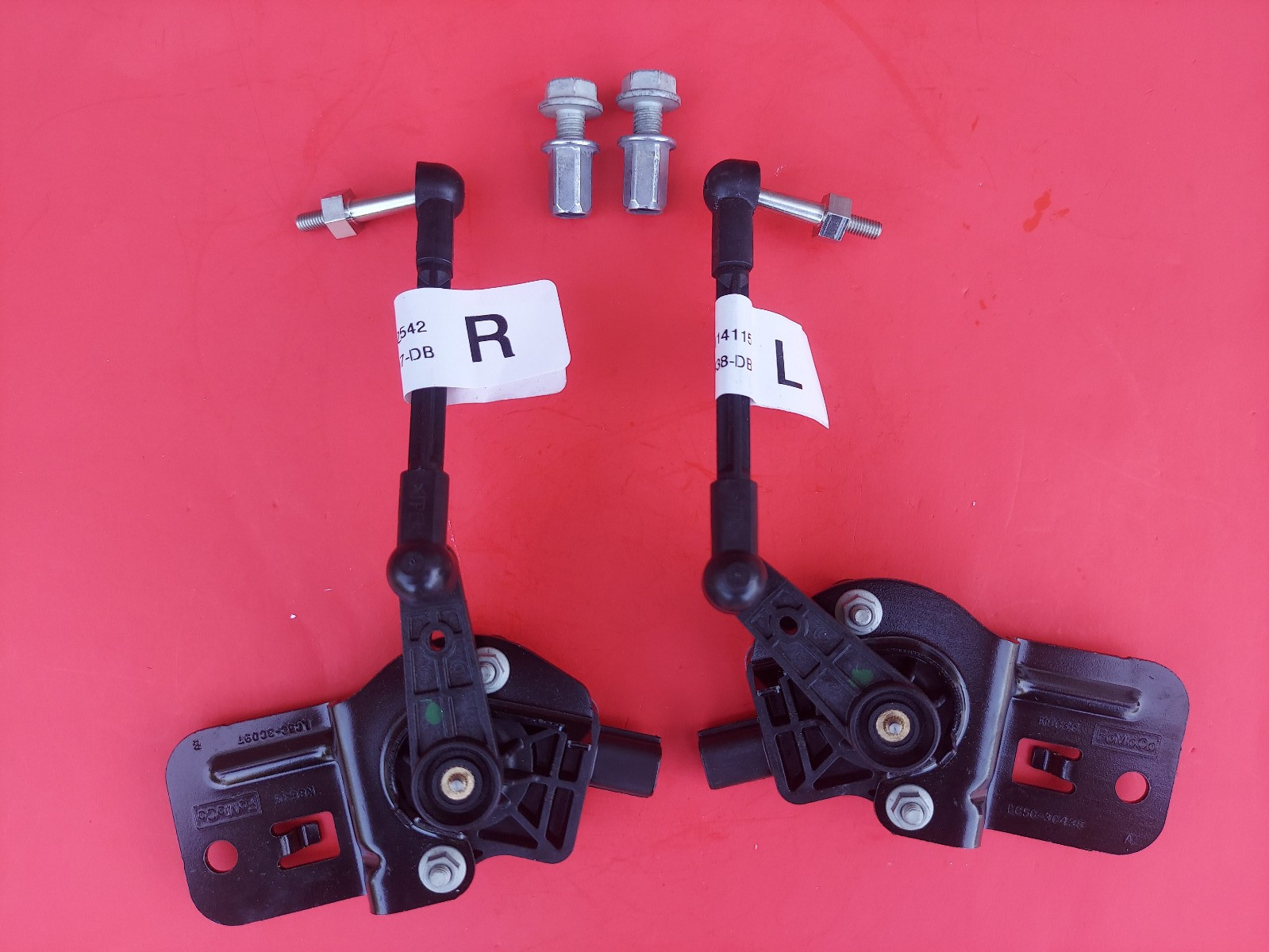 20 21 22 23 Lincoln Aviator Height Sensor Set Left Right LC5Z3C097E LC5Z3C097D