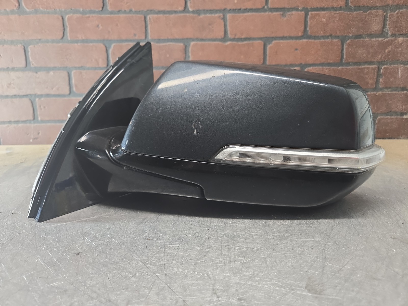2018 - 2022 Chevrolet Traverse Door Mirror BLIS Signal Driver Left LH OEM 2502L