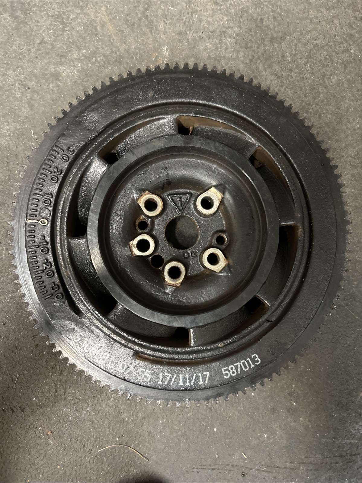 5007967 586927 587013 ETEC Evinrude FLYWHEEL V4 V6 115 135 150 175 200 BIG HOLES 5007967 586927 587013 ETEC Evinrude FLYWHEEL V4 V6 115 135 150 175 200 BIG HOLES