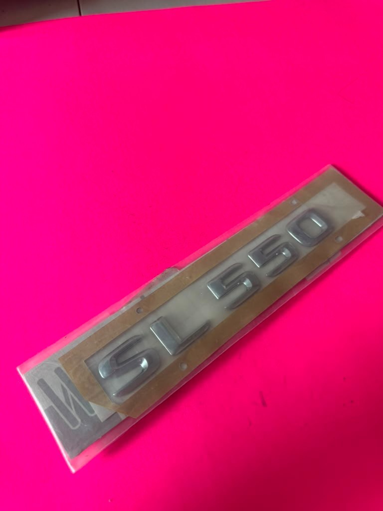 MERCEDES BENZ SL550 TRUNK CHROME EMBLEM 231 817 0815