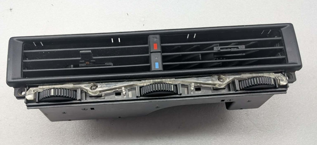 90-96 Mercedes R129 SL500 300SL Center Air Dash A/C Heater Vent 1298300354 OEM 90-96 Mercedes R129 SL500 300SL Center Air Dash A/C Heater Vent 1298300354 OEM