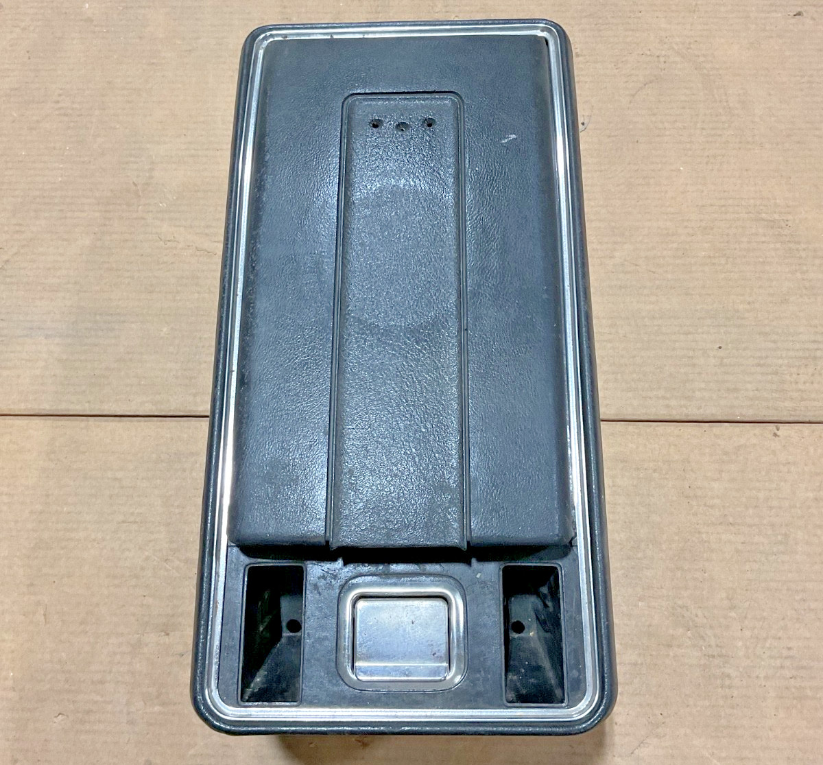 69-75 Chevy K5 Blazer Black Center Console 67-80 C10 Truck GMC Jimmy 69-75 Chevy K5 Blazer Black Center Console 67-80 C10 Truck GMC Jimmy