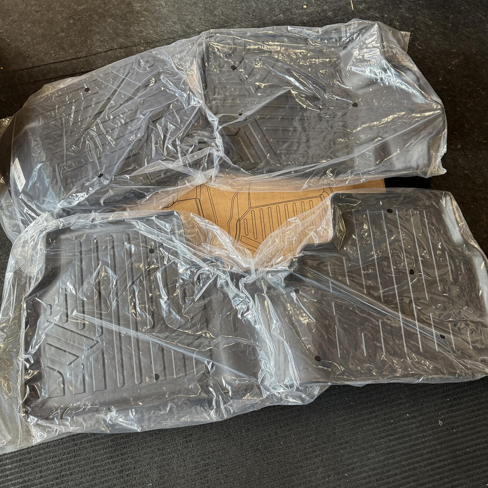 SMARTLINER SA0619/B0619 Front Back Floor Liner Mats for 2021-26 Volkswagen ID.4 SMARTLINER SA0619/B0619 Front Back Floor Liner Mats for 2021-26 Volkswagen ID.4