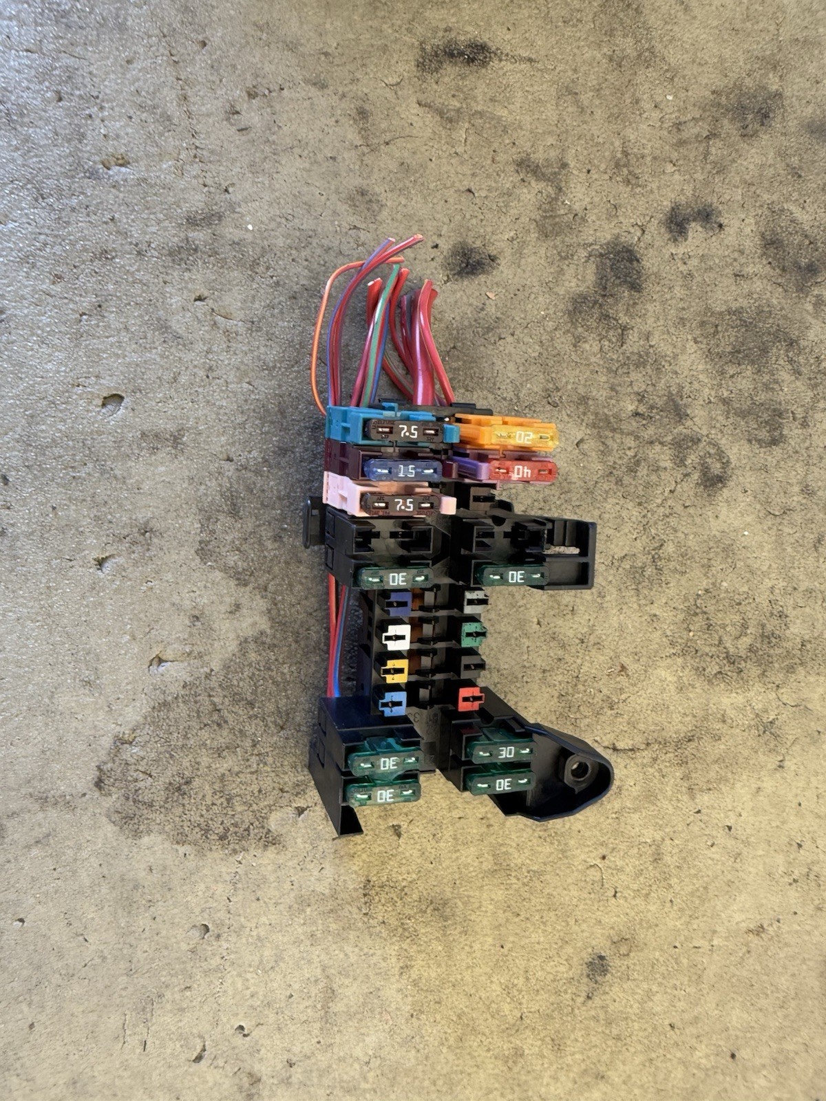 01-06 Mercedes W203 C230 C320 Fuse Module Wiring Connector 2035400050 Oem 