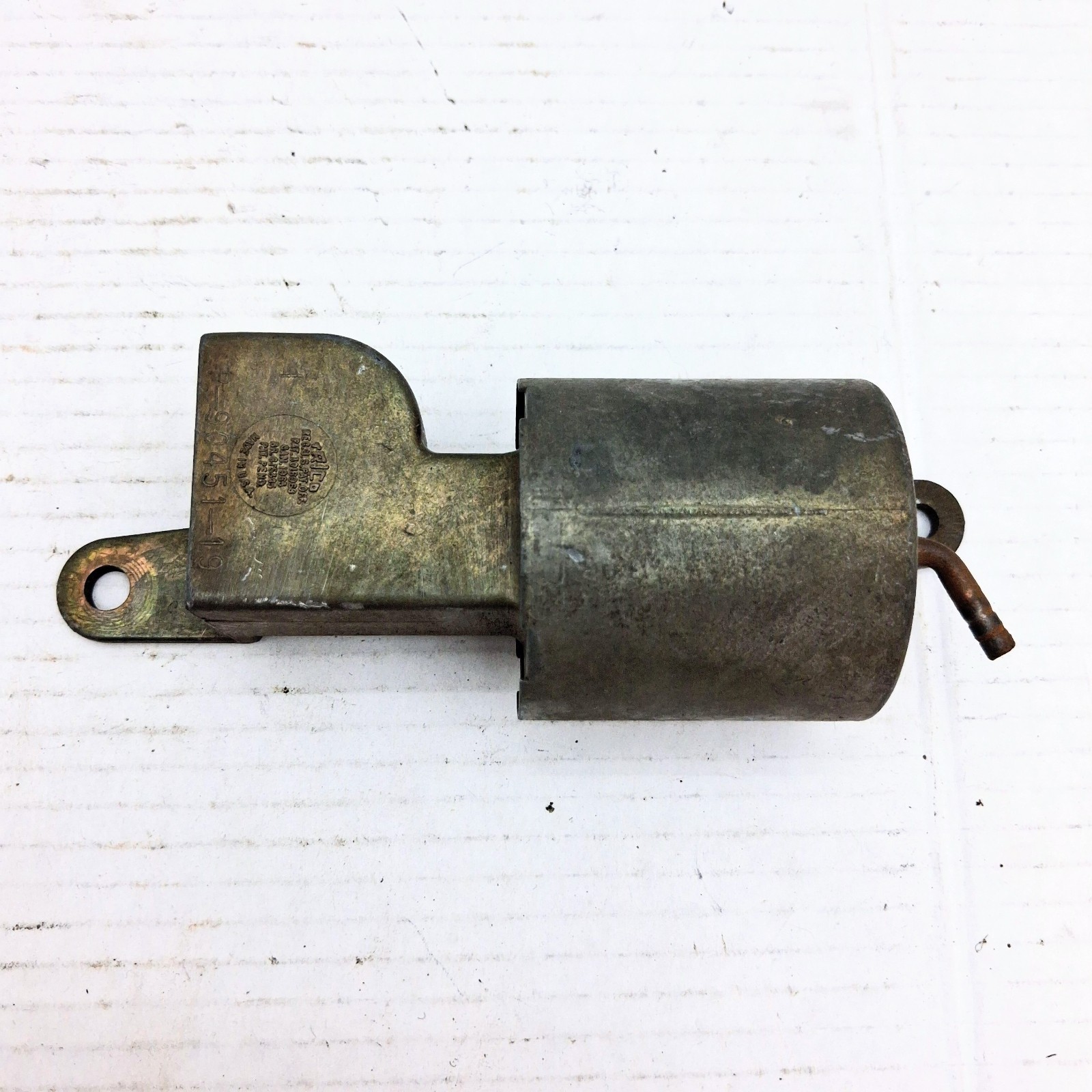1968 1969 Cutlass 442 Vacuum Trunk Control Upper Release Opener P-90451-35 OEM 1968 1969 Cutlass 442 Vacuum Trunk Control Upper Release Opener P-90451-35 OEM