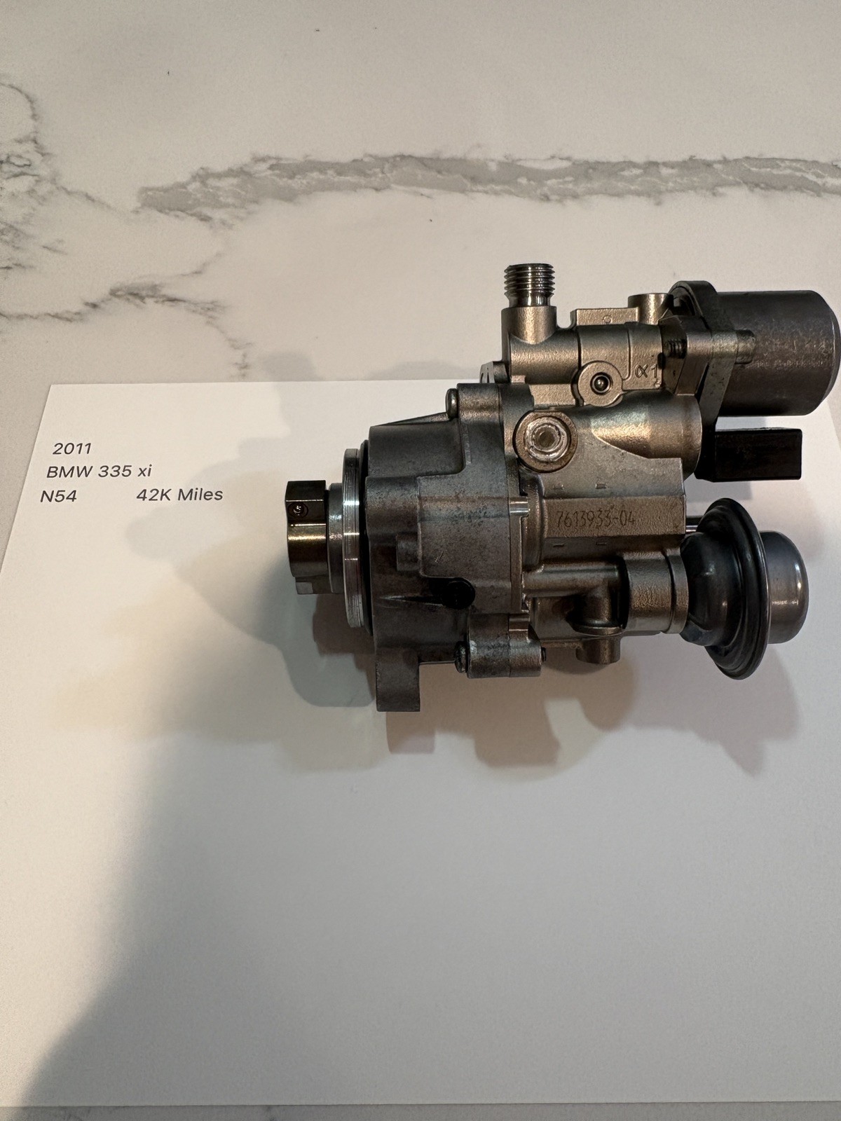 07-13 BMW N54 N55 HPFP High Pressure Fuel Pump 7613933 135i 335i X5 X6 OEM 42K 07-13 BMW N54 N55 HPFP High Pressure Fuel Pump 7613933 135i 335i X5 X6 OEM 42K