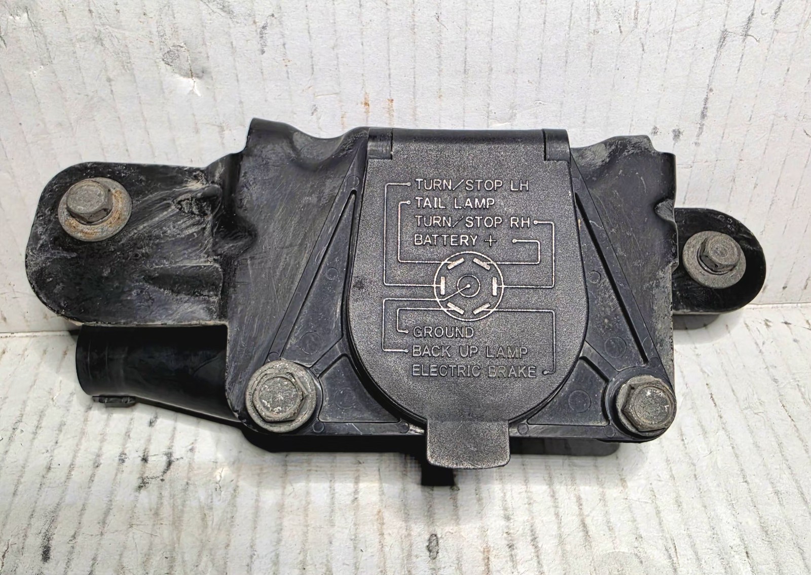 OEM 2012-2015 Honda Pilot 7-Pin Trailer Wiring Harness Receptacle 08L91-SZA-100A OEM 2012-2015 Honda Pilot 7-Pin Trailer Wiring Harness Receptacle 08L91-SZA-100A