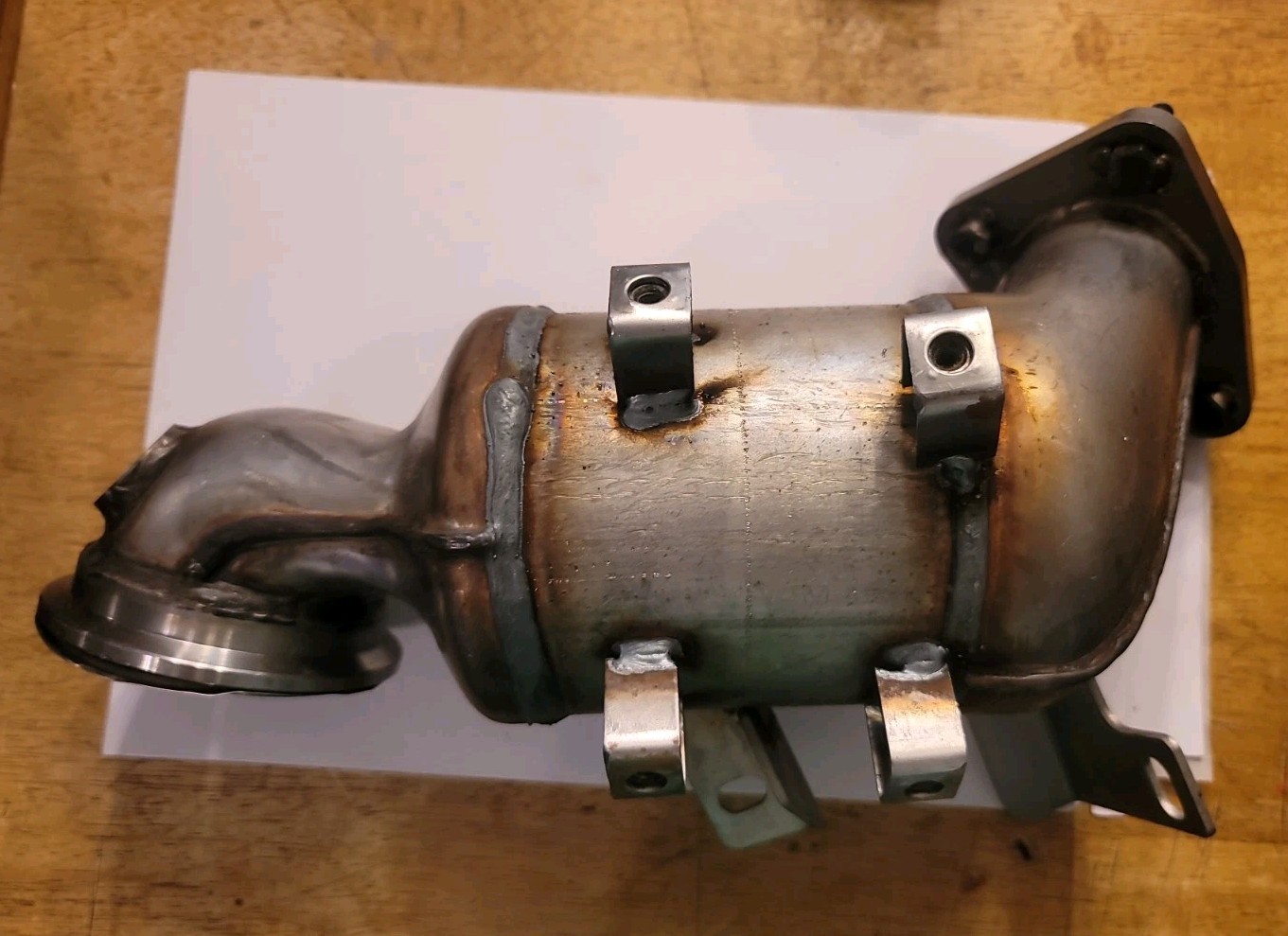 Genuine Walker Exhaust Ultra EPA Direct Fit Catalytic Converter 16953 Genuine Walker Exhaust Ultra EPA Direct Fit Catalytic Converter 16953