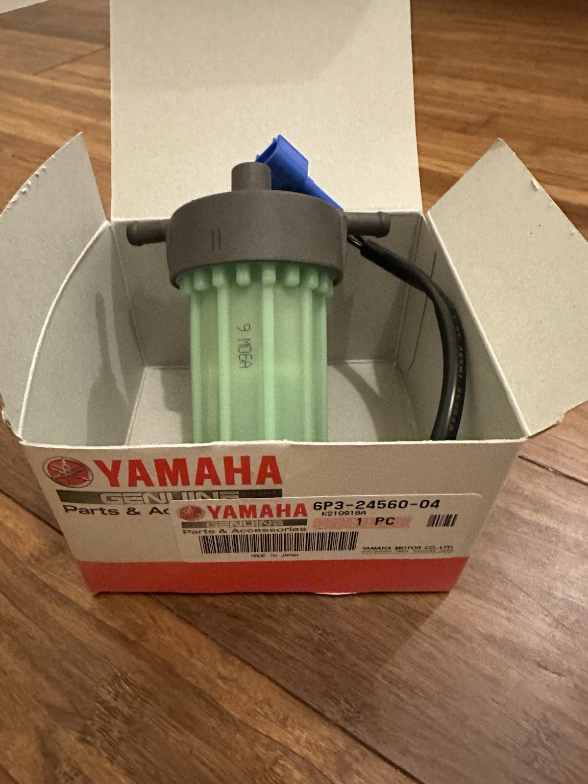 NEW YAMAHA Genuine 2006 and Newer F150 F200 F225 Filter Assembly 6P3-24560-04 NEW YAMAHA Genuine 2006 and Newer F150 F200 F225 Filter Assembly 6P3-24560-04
