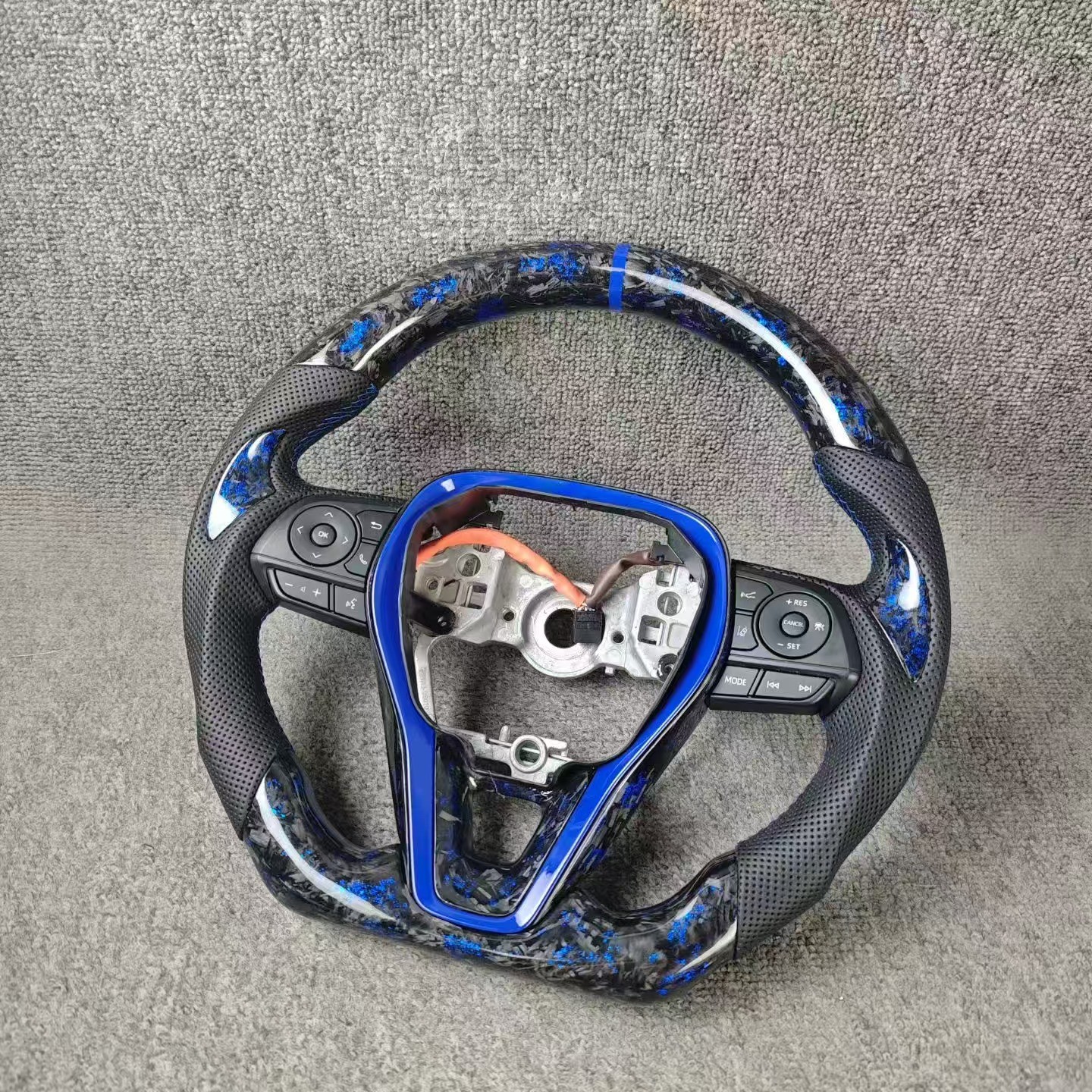 Forged blue carbon fiber balck leather steering wheel for 2018-2023 Toyota Camry Forged blue carbon fiber balck leather steering wheel for 2018-2023 Toyota Camry