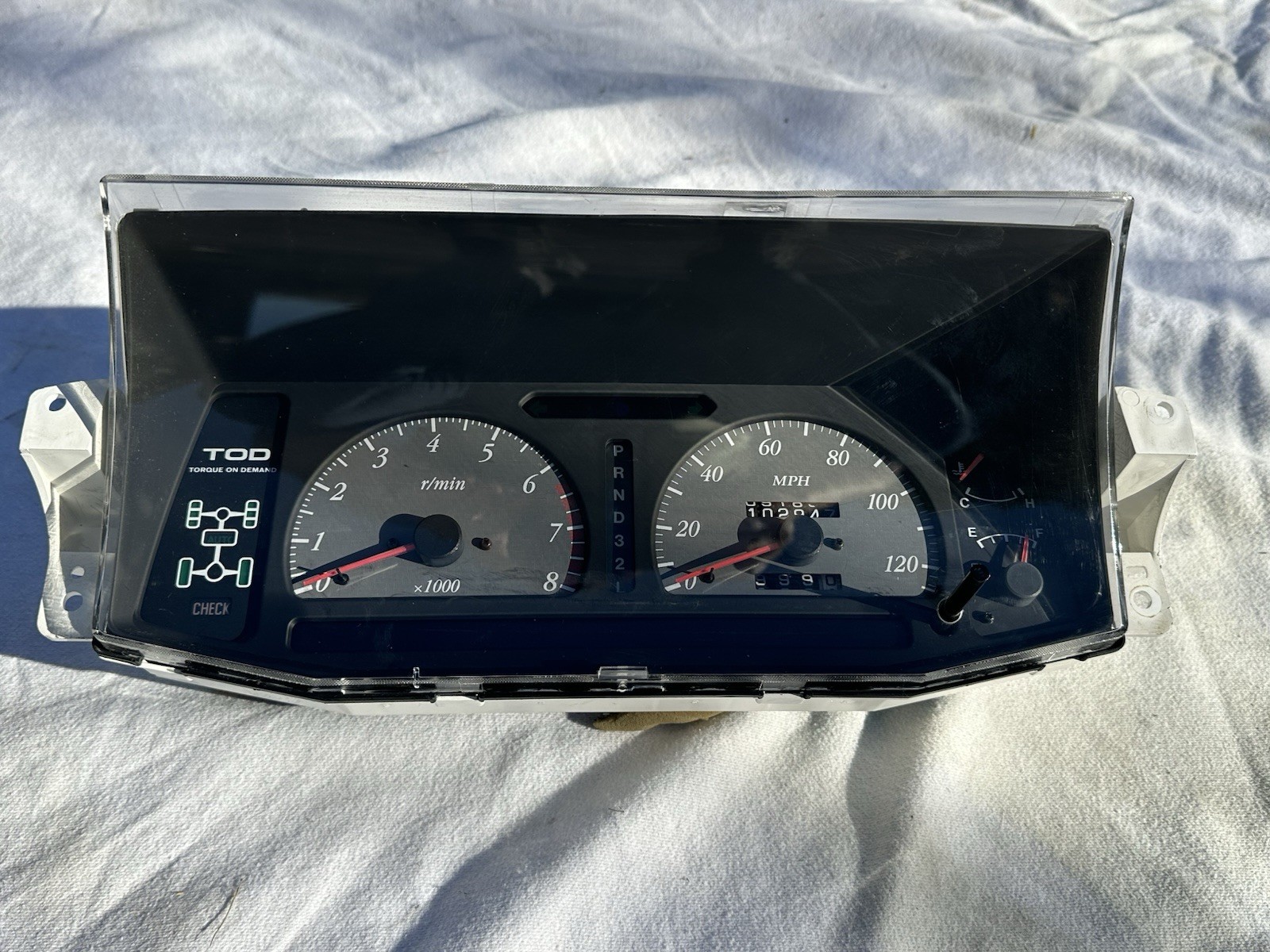 1999 2000 2001 ISUZU Vehicross OEM Speedometer Cluster 3.5L 4WD 8972081943 1999 2000 2001 ISUZU Vehicross OEM Speedometer Cluster 3.5L 4WD 8972081943