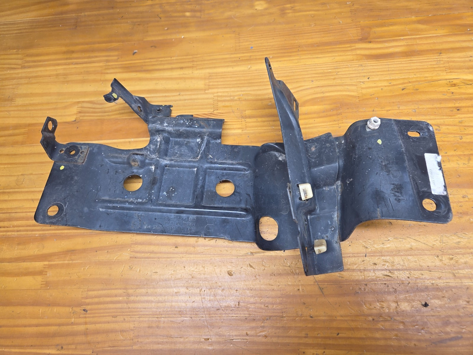 98 - 02 Pontiac Firebird Trans Am RH Passenger Side Headlight Bracket