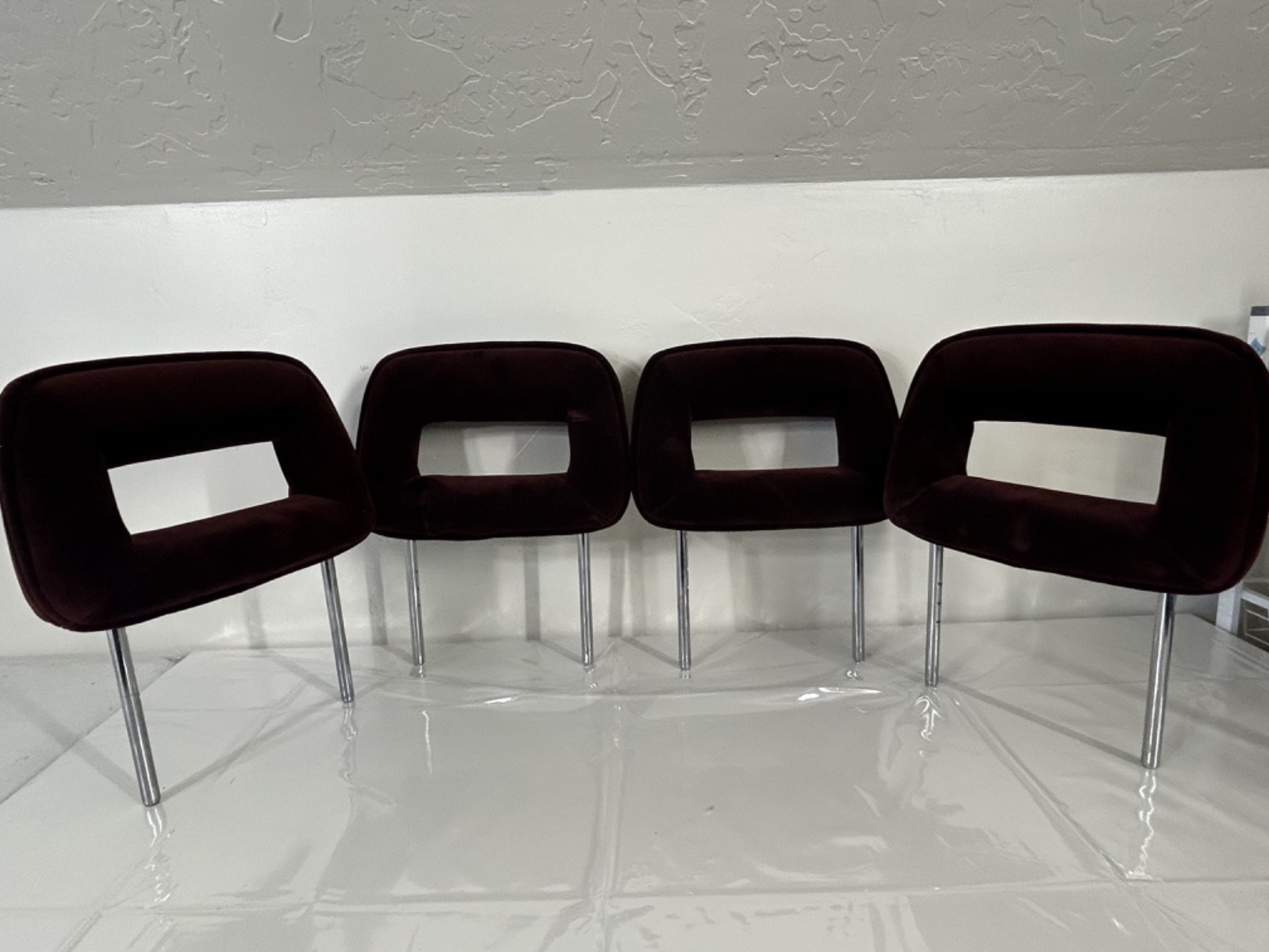 RARE Vintage Car Padded Open Center  HALO Headrest Set of 4 Near Mint BURGUNDY