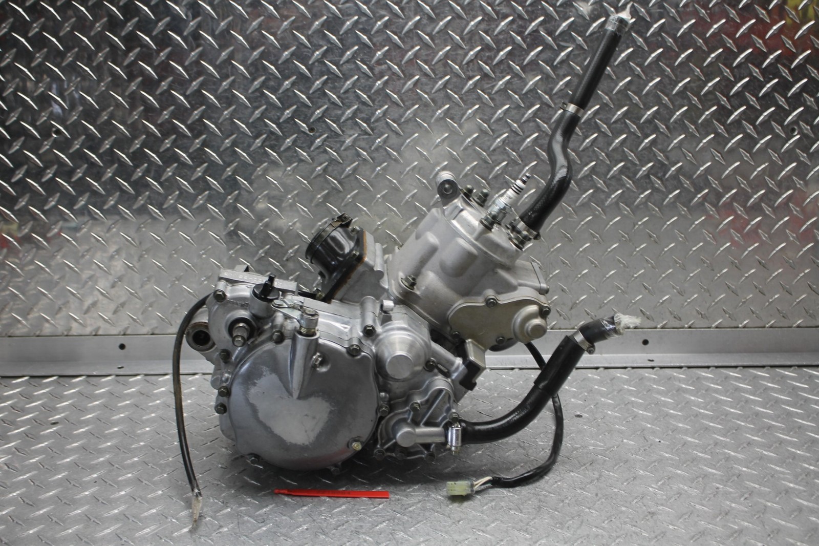 2002 YAMAHA YZ125 2-STROKE COMPLETE GOOD RUNNING ENGINE 2002 YAMAHA YZ125 2-STROKE COMPLETE GOOD RUNNING ENGINE