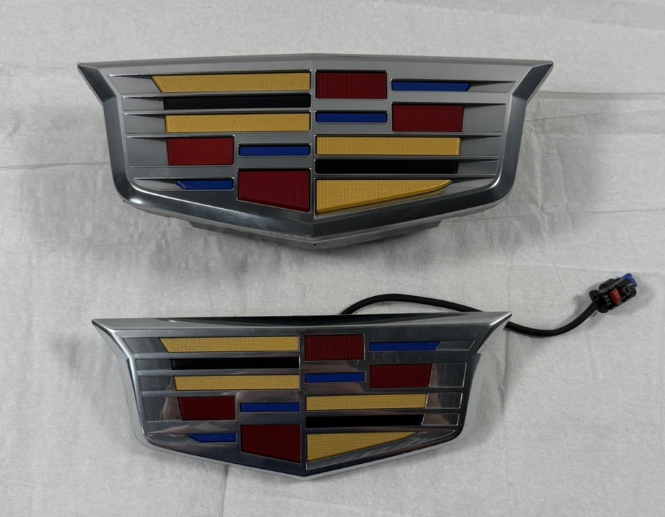 2025-2026 New Cadillac Escalade ESV LED Illuminated Front & Rear Emblem GM OEM 2025-2026 New Cadillac Escalade ESV LED Illuminated Front & Rear Emblem GM OEM