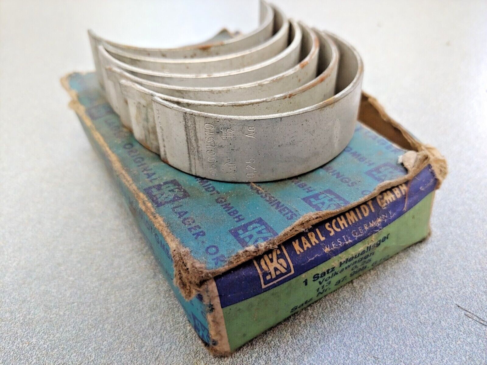 INCOMPLETE SET OF GENUINE KOLBENSCHMIDT VW CONNECTING ROD BEARINGS .25