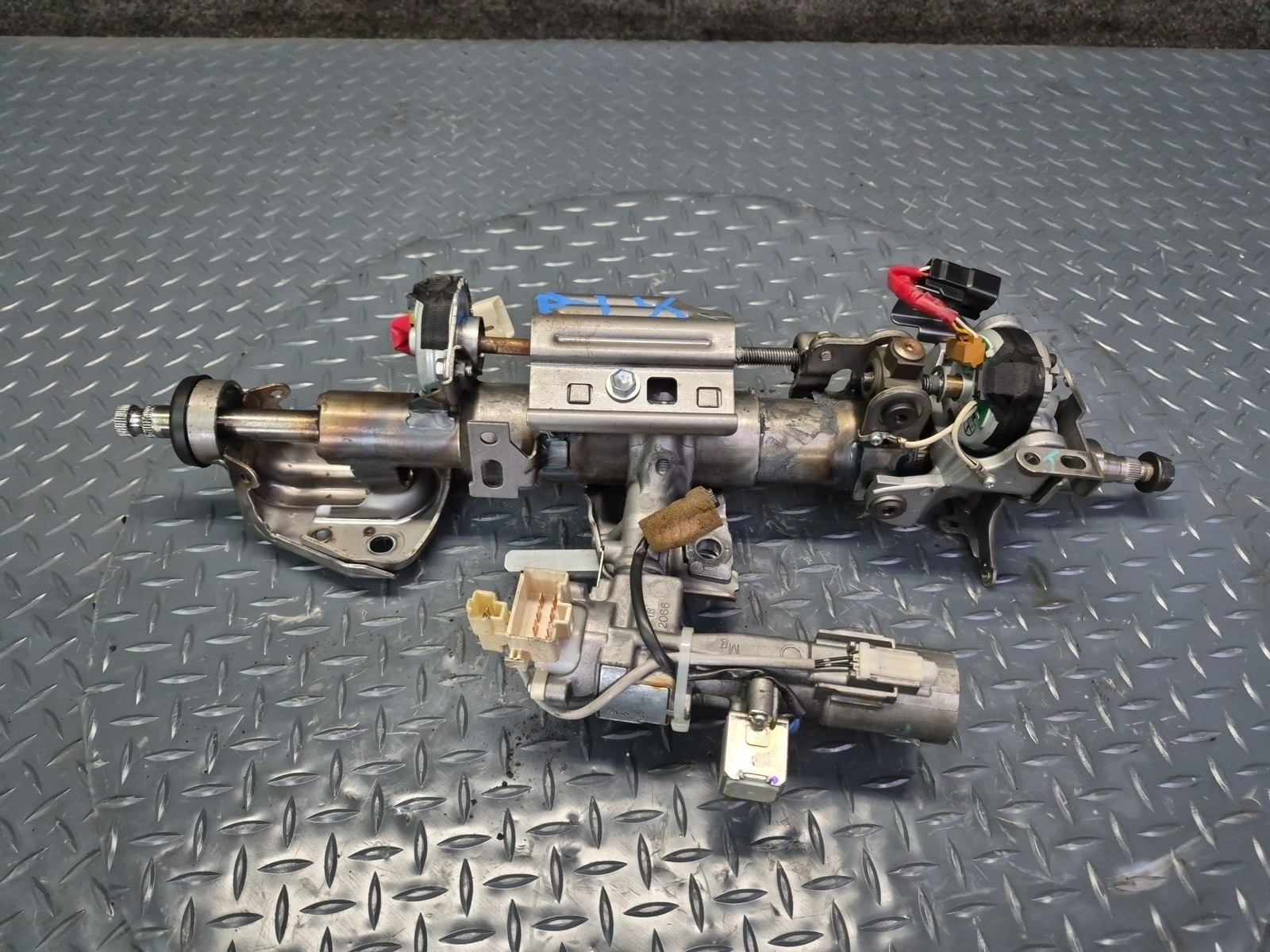 2003-2007 LEXUS UZJ100L LX470 STEERING COLUMN ASSEMBLY