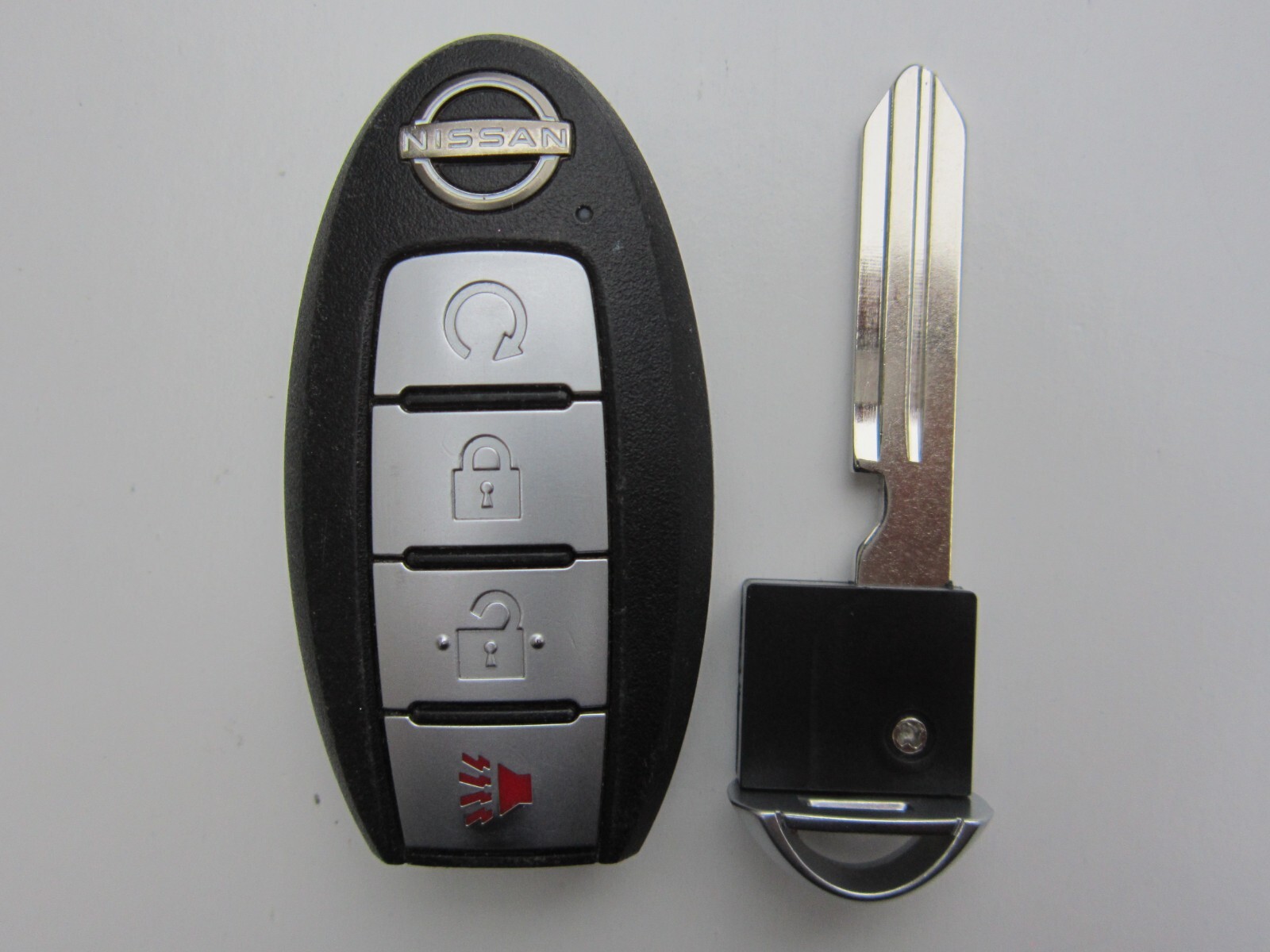 OEM 2022-2026 NISSAN FRONTIER SMART KEY KEYLESS REMOTE FOB UNLOCKED / S180144904 OEM 2022-2026 NISSAN FRONTIER SMART KEY KEYLESS REMOTE FOB UNLOCKED / S180144904