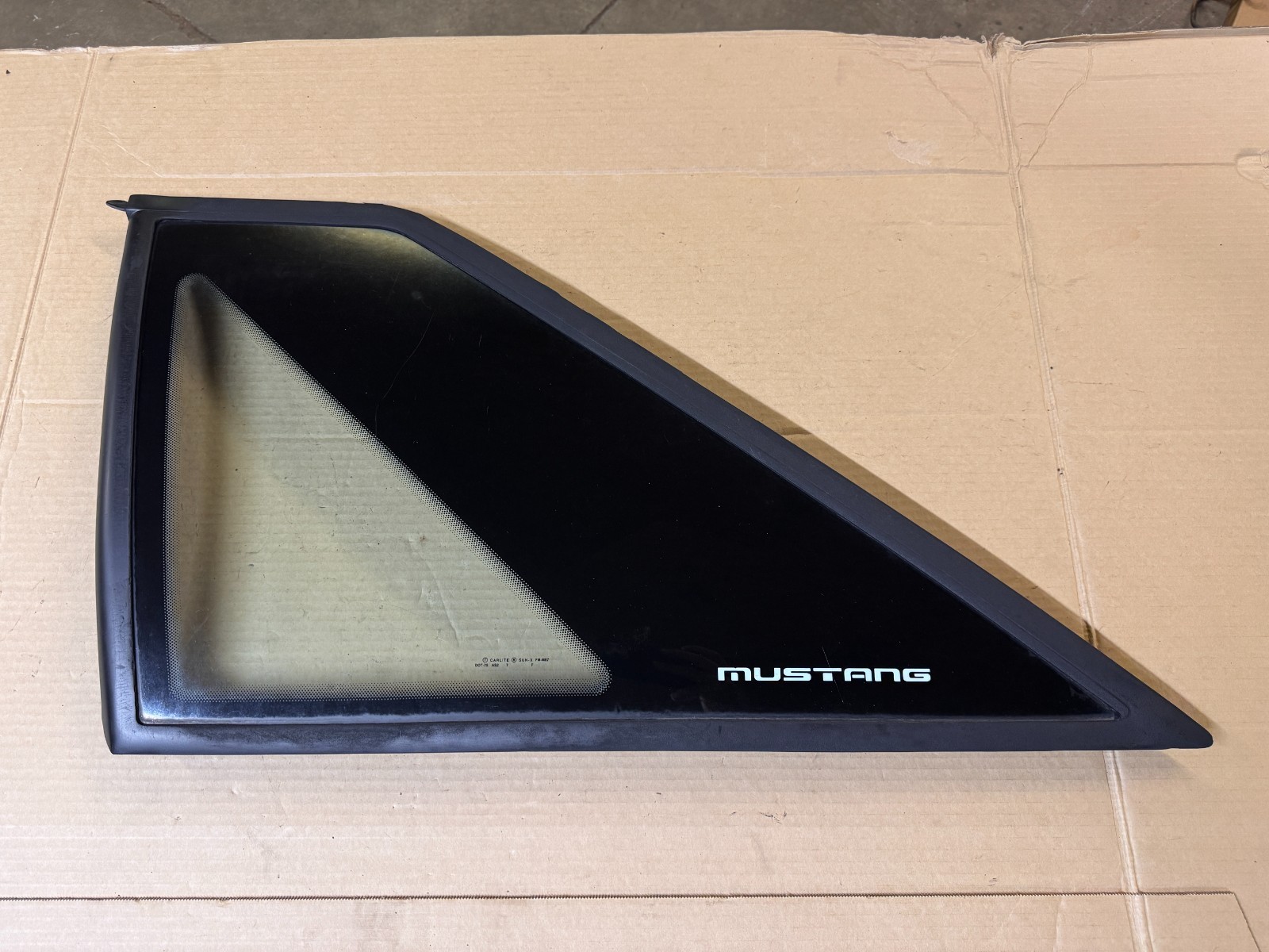 87-93 Ford Mustang Quarter Window Glass DRIVERS Side HATCHBACK OEM Carlite GT LX