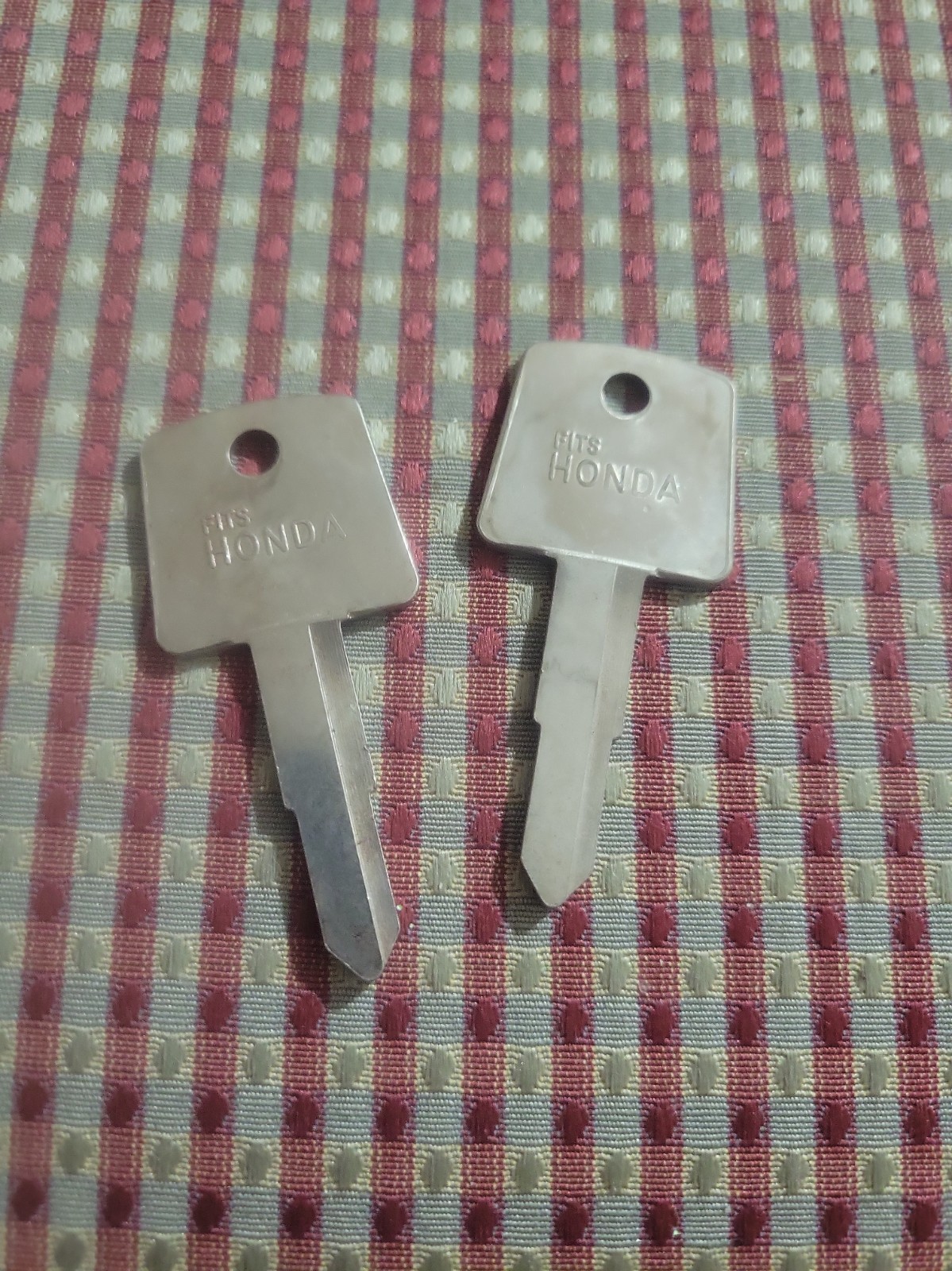 2 Vintage Taylor X84 Key Blank Fits Honda NOS USA 2 Vintage Taylor X84 Key Blank Fits Honda NOS USA