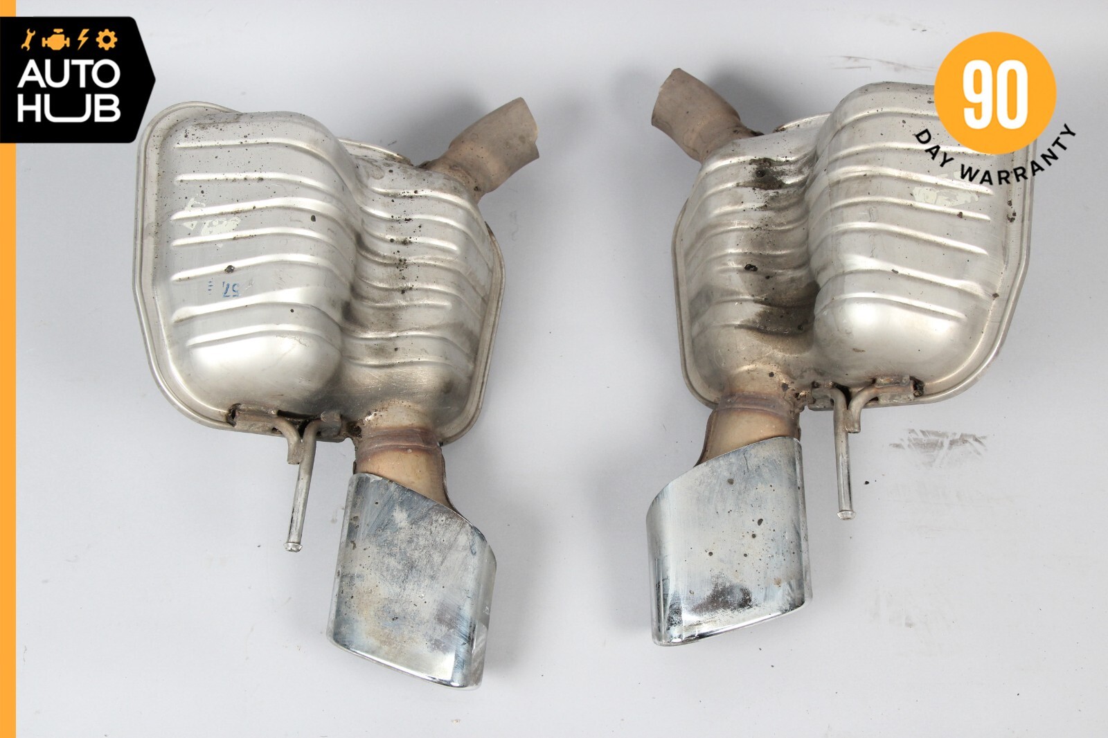 04-09 Mercedes R230 SL600 Exhaust Muffler Mufflers Left & Right Pipe Set OEM 04-09 Mercedes R230 SL600 Exhaust Muffler Mufflers Left & Right Pipe Set OEM