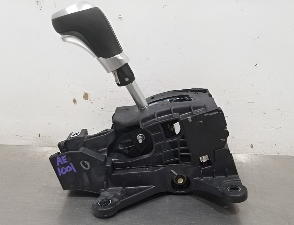 2016-2024 Chevy Camaro Automatic Floor Shifter Assembly OEM