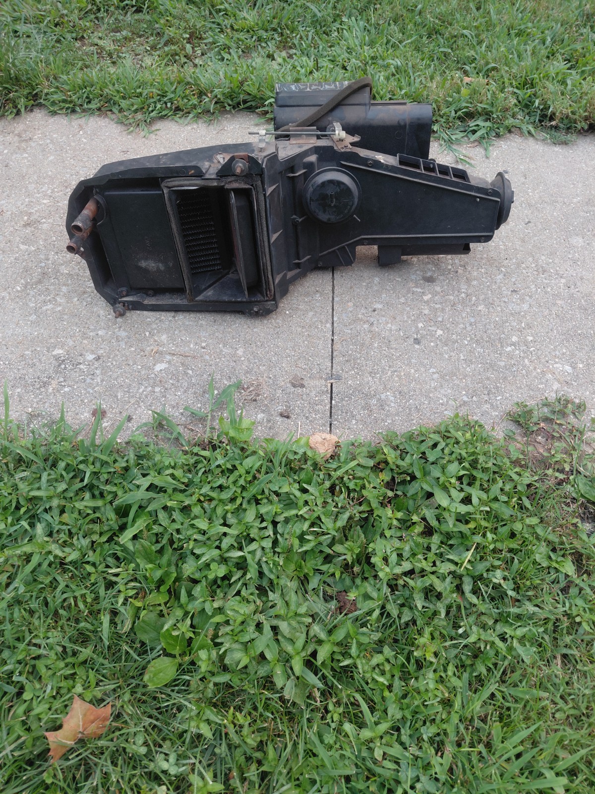 1987 88 Chevy Square Body Truck A/C HEATER BOX AIR CONDITIONING UNDER DASH BOX 1987 88 Chevy Square Body Truck A/C HEATER BOX AIR CONDITIONING UNDER DASH BOX
