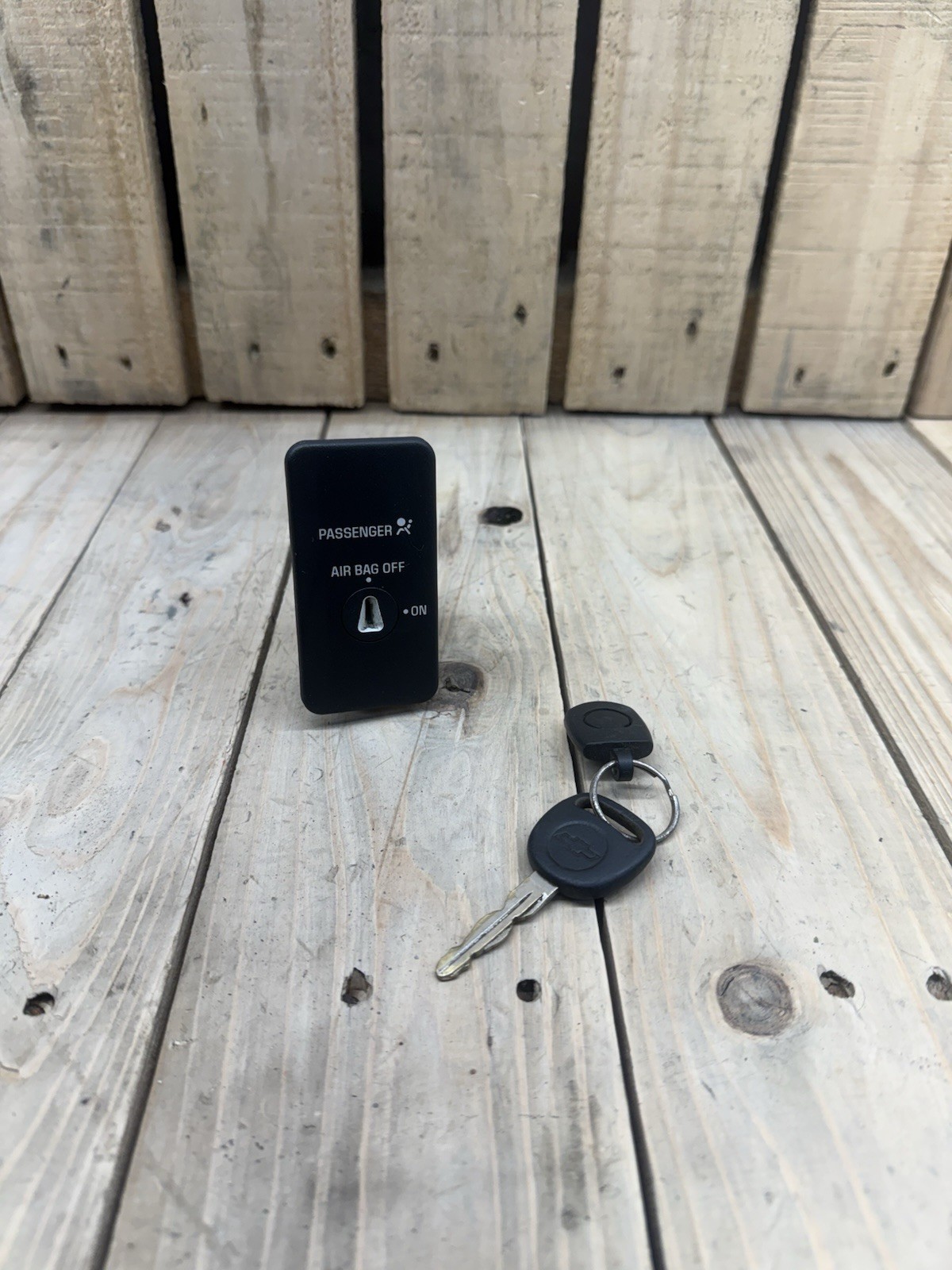 1999-2005 Chevy S10 Sonoma Passenger On Off Switch READ BROKE TABS