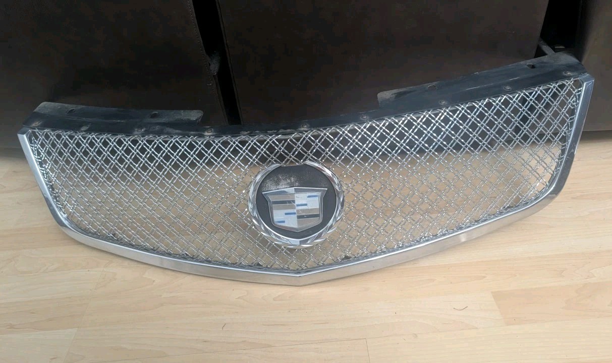 2006-2011 Cadillac DTS E&G Classics Front Grille Double Mesh Chrome 2006-2011 Cadillac DTS E&G Classics Front Grille Double Mesh Chrome
