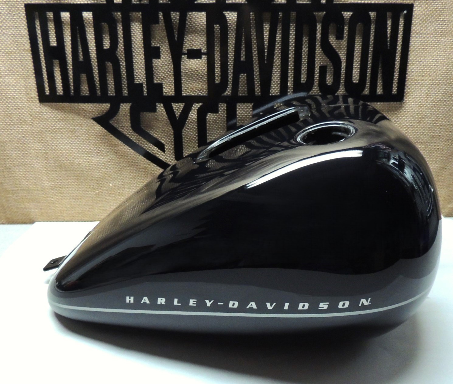 HARLEY SOFTAIL 11-13 FXS BLACKLINE 13-17 FXSB BREAKOUT GAS FUEL TANK VIVID BLACK