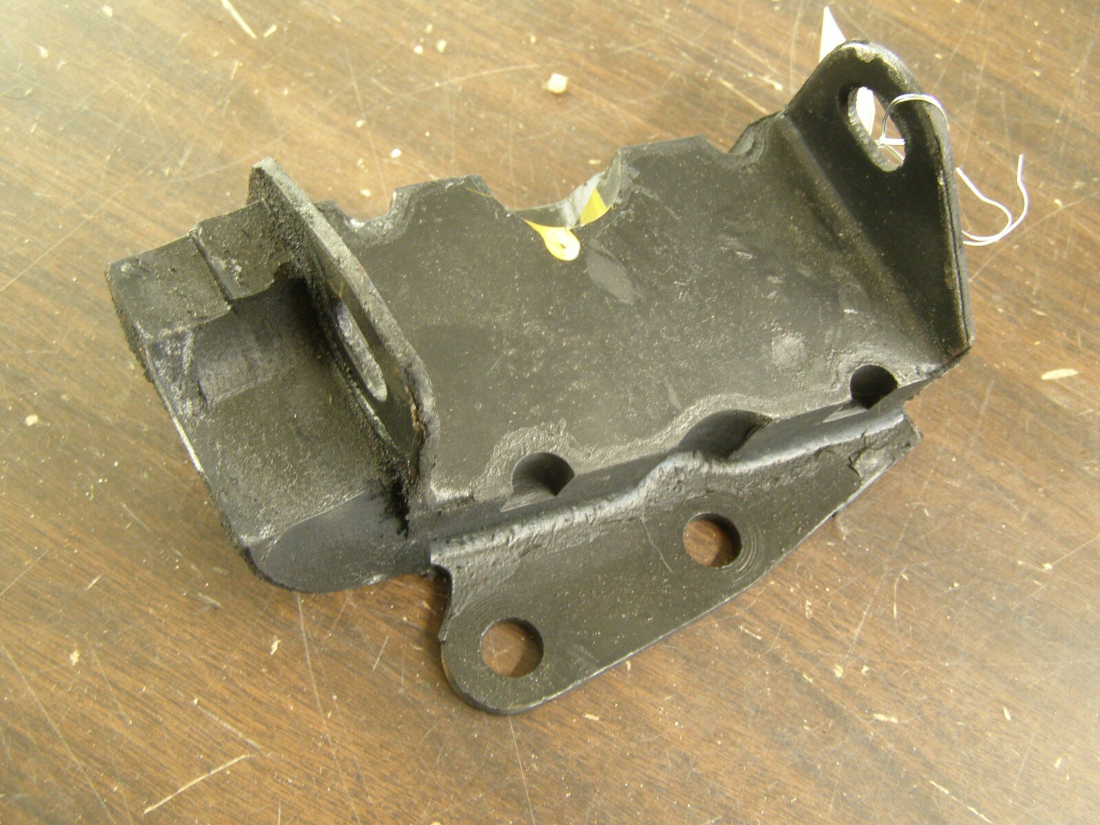 NOS OEM Ford 1969 1970 Mustang Boss 429 Motor Mount LH