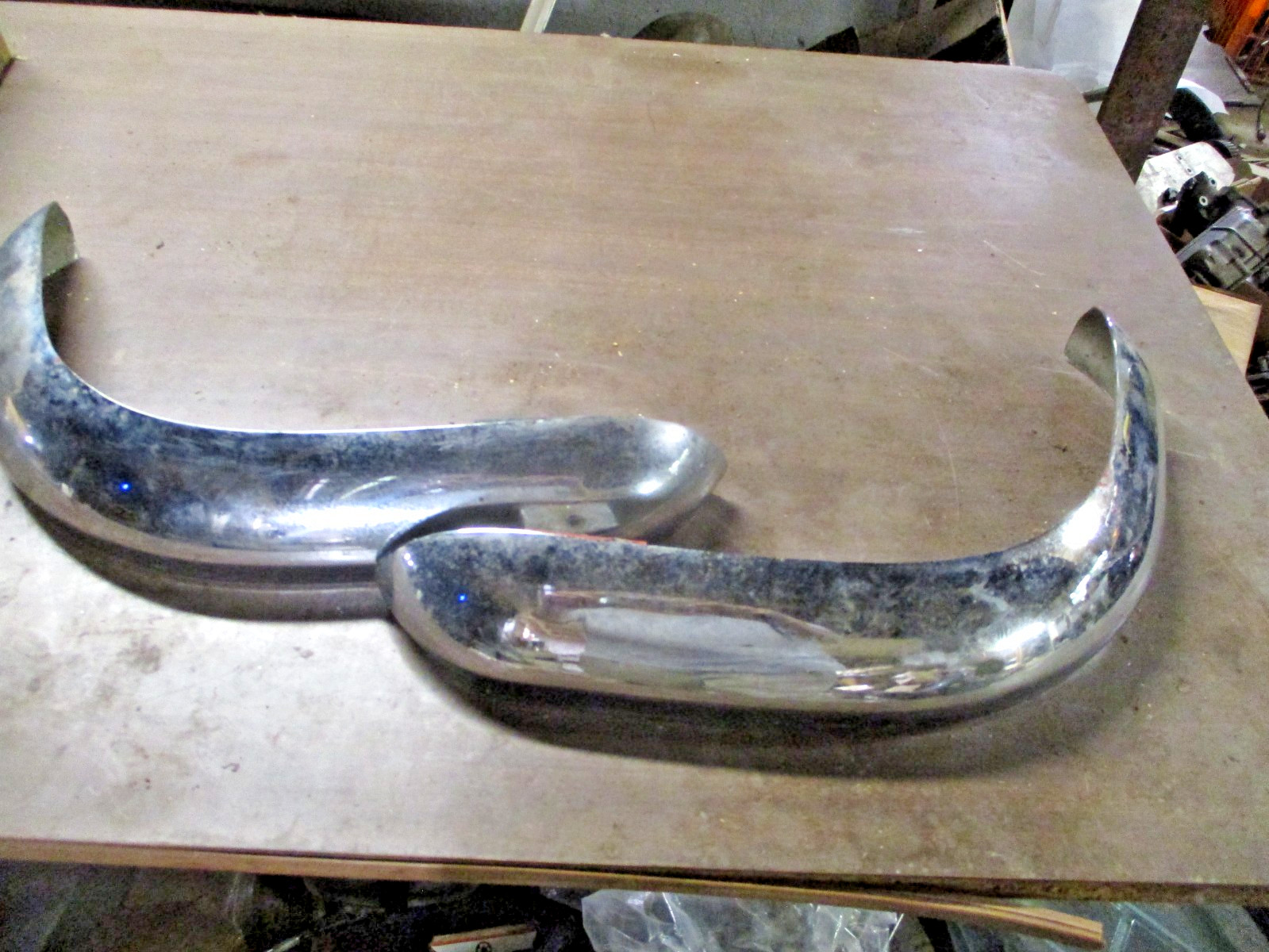 Trium[ph Spitfire GT6 Chrome Rear Split Bumper Set 1967-1969 Rare Trium[ph Spitfire GT6 Chrome Rear Split Bumper Set 1967-1969 Rare
