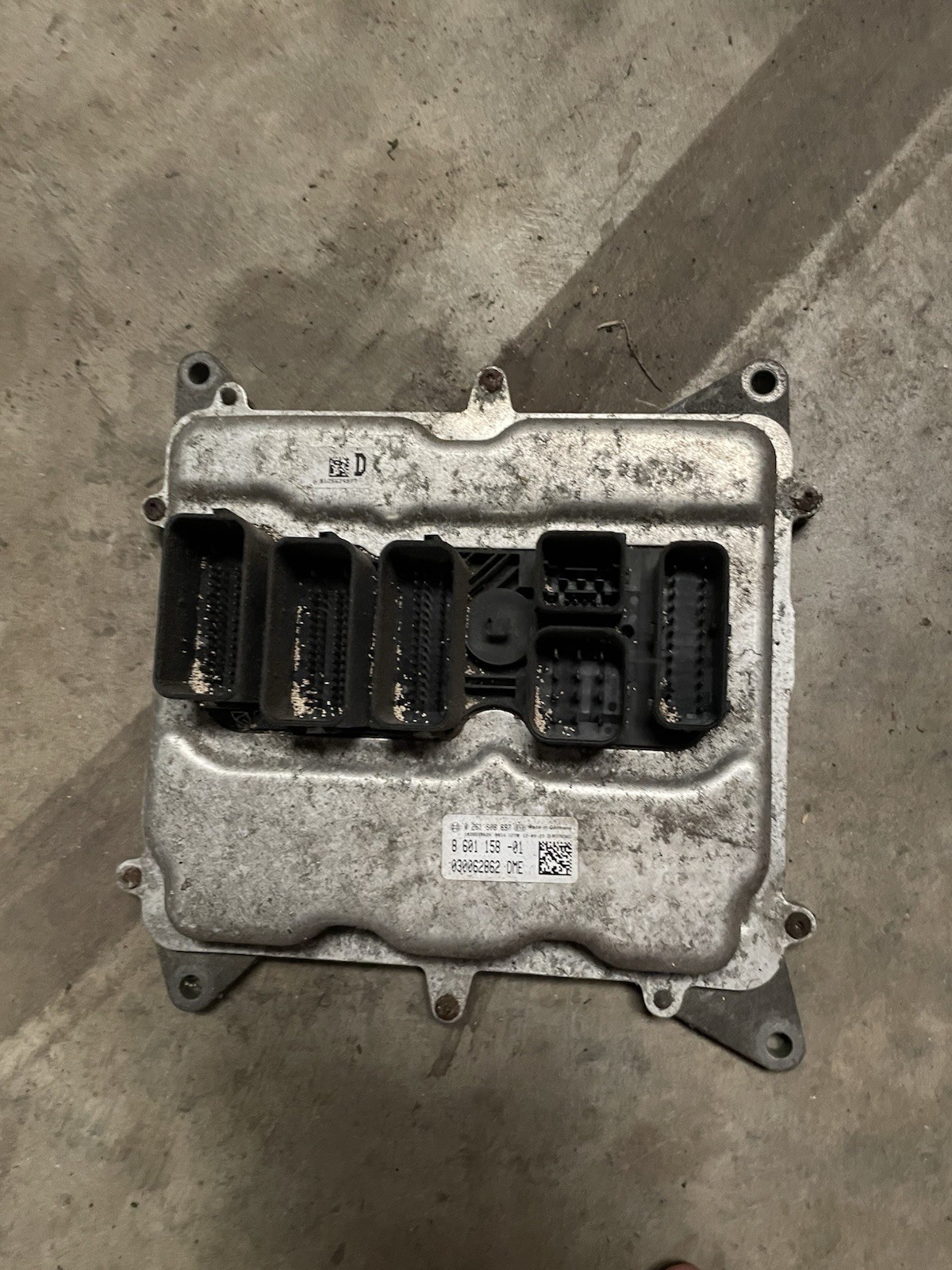 2012-2015 BMW 328i 2.0L Engine Computer Control Module ECU ECM PCM 860115801 2012-2015 BMW 328i 2.0L Engine Computer Control Module ECU ECM PCM 860115801