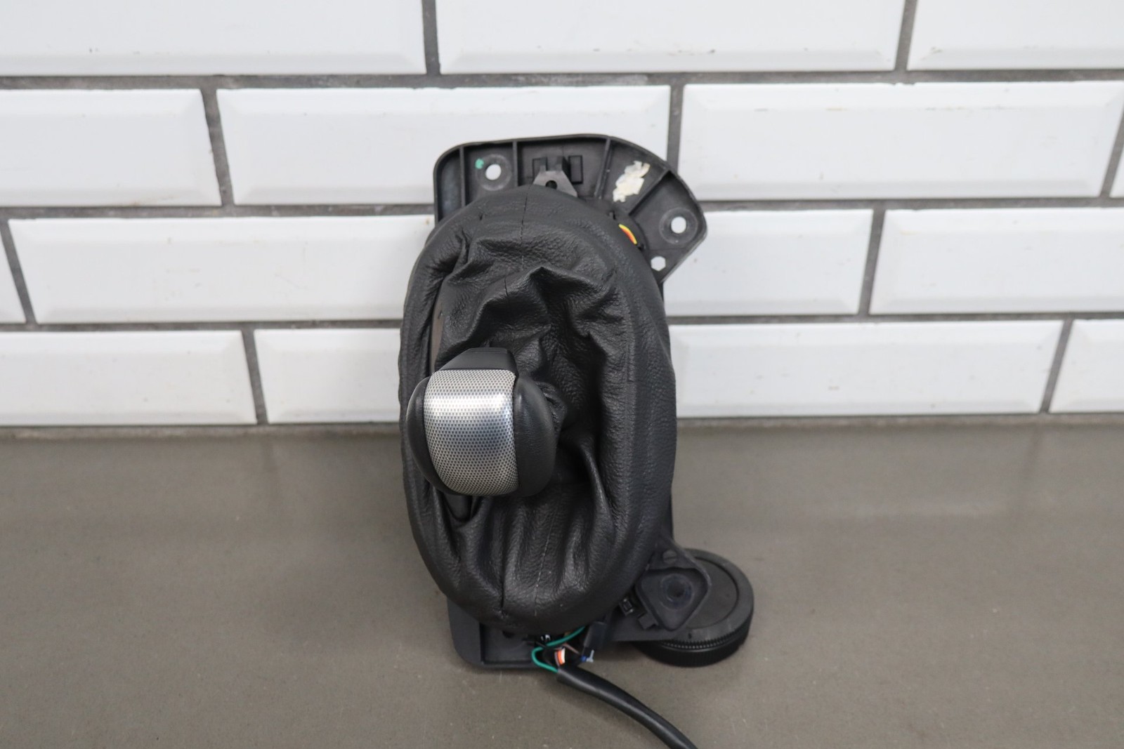 2006-2013 Chevrolet Corvette C6 Automatic Floor Shifter 25913058