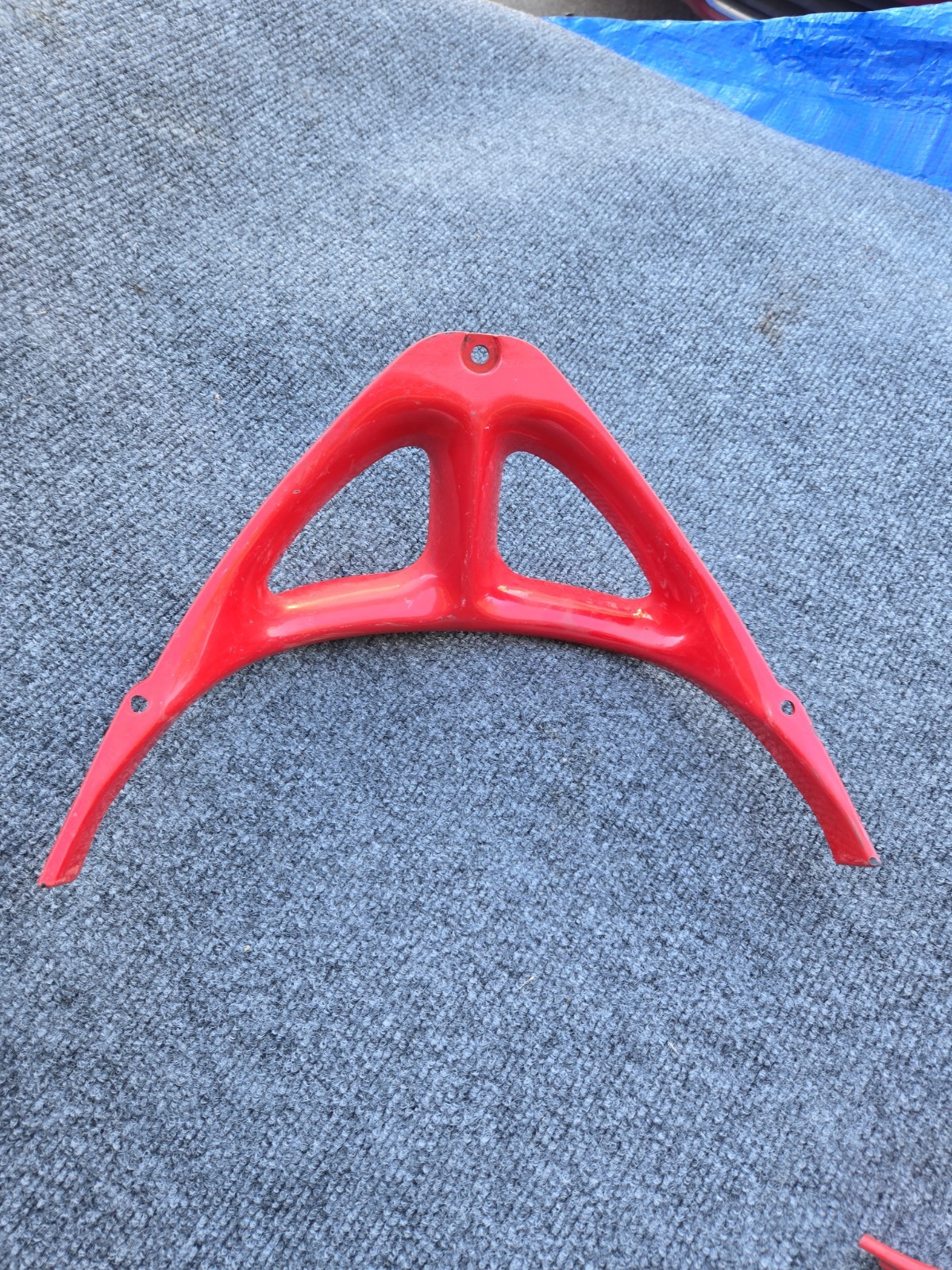 Suzuki GSX-R 1100 And 750 lower center fairing Suzuki GSX-R 1100 And 750 lower center fairing