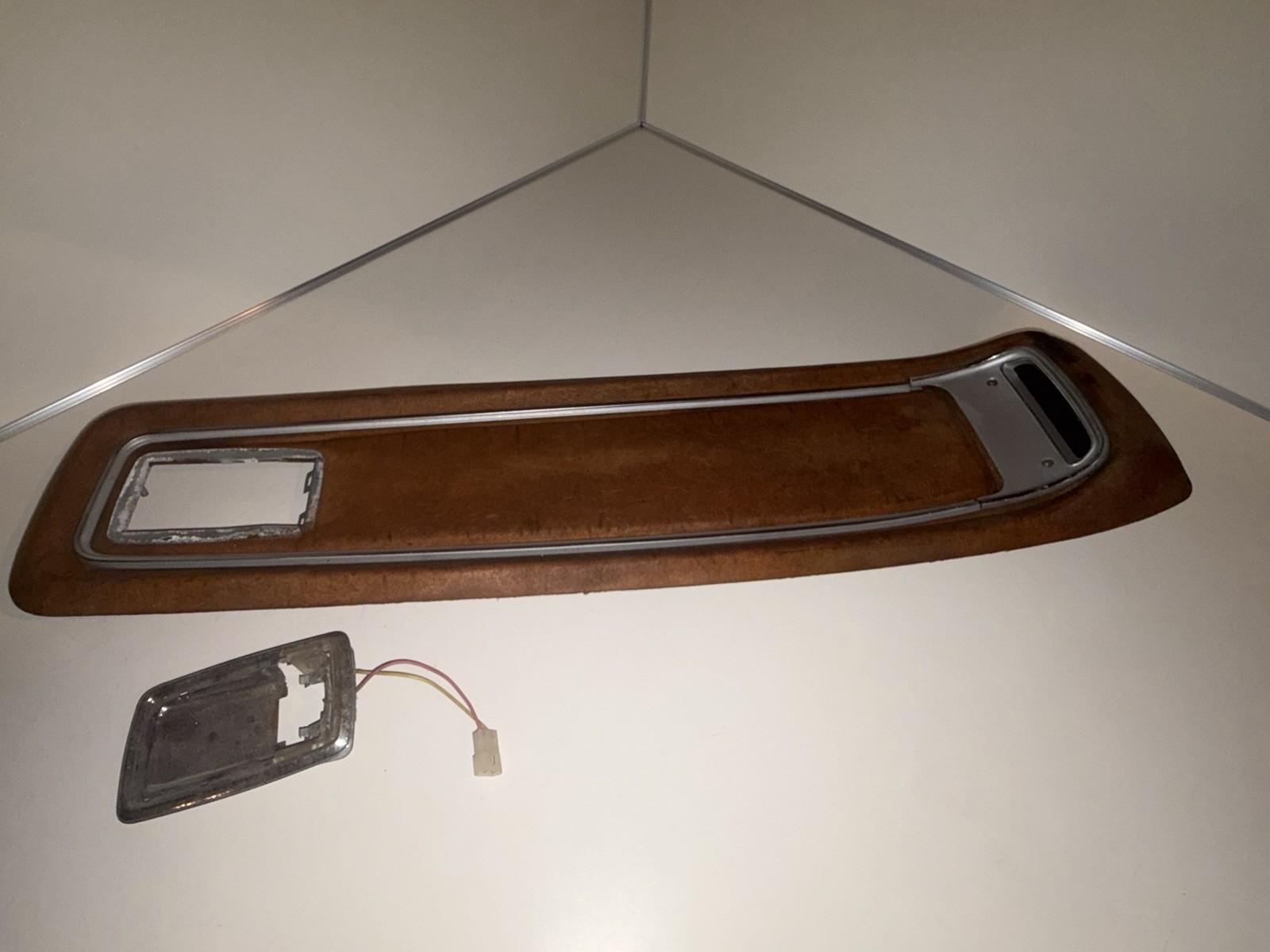 1970-71 Plymouth Barracuda Cuda Gran Coupe Challenger R/T SE Over Head Console 1970-71 Plymouth Barracuda Cuda Gran Coupe Challenger R/T SE Over Head Console