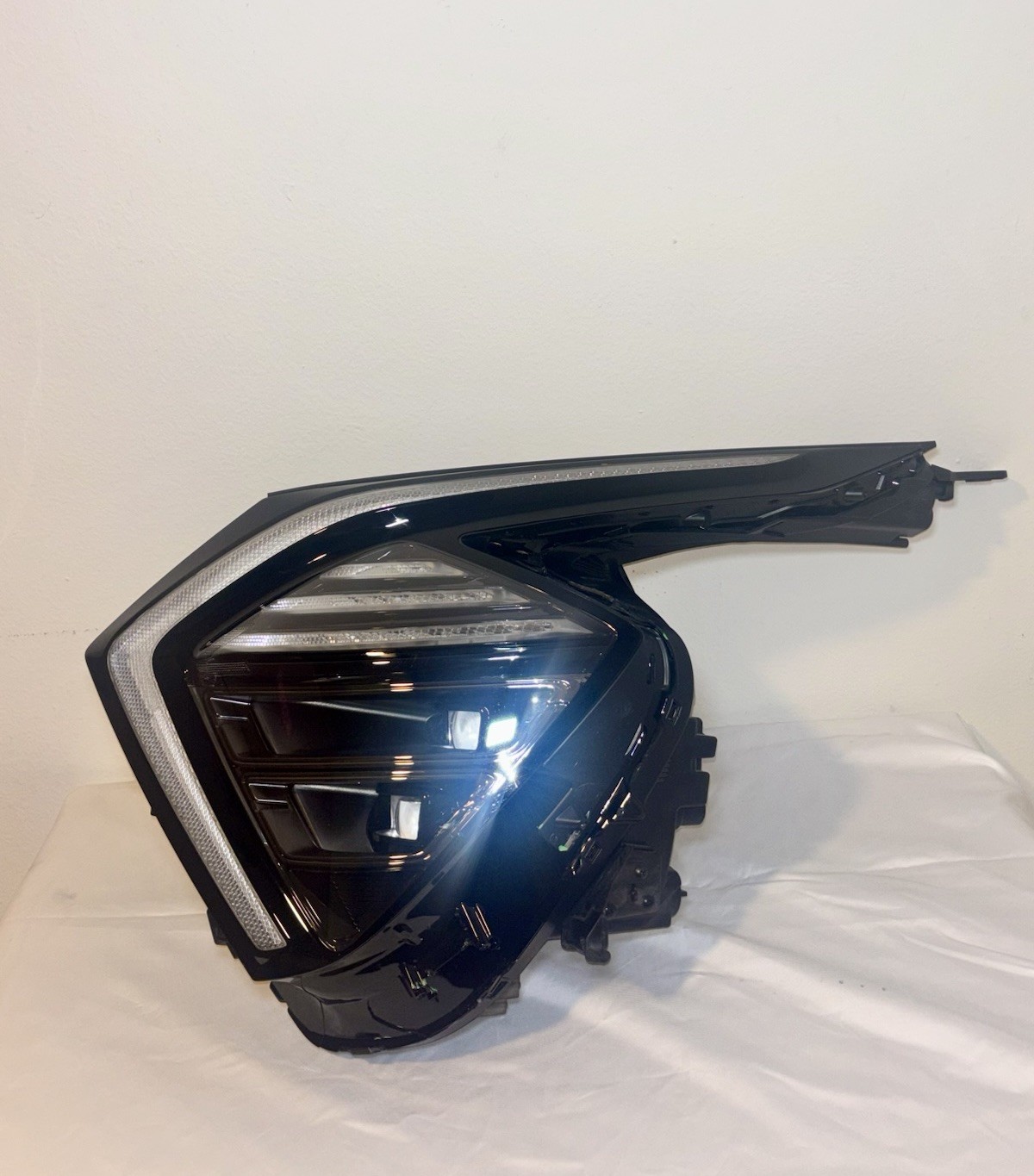 Kia Sportage 2023-2025 OEM LH Driver Full LED Projector Headlight Q18L